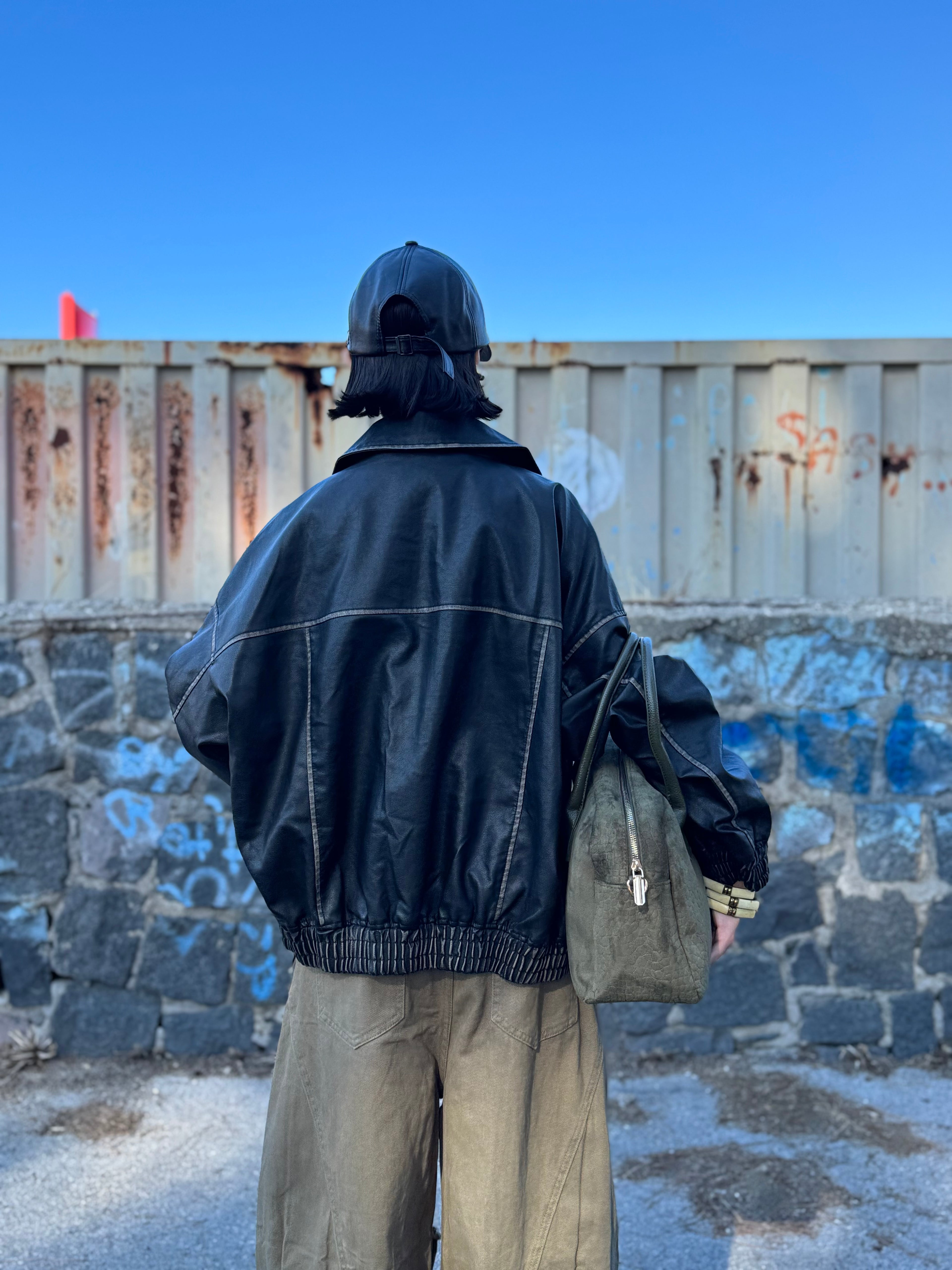 Giubbino bomber Oversize in Similpelle con Dettagli Vintage – Vestibilità comoda dalla taglia 40 alla 50