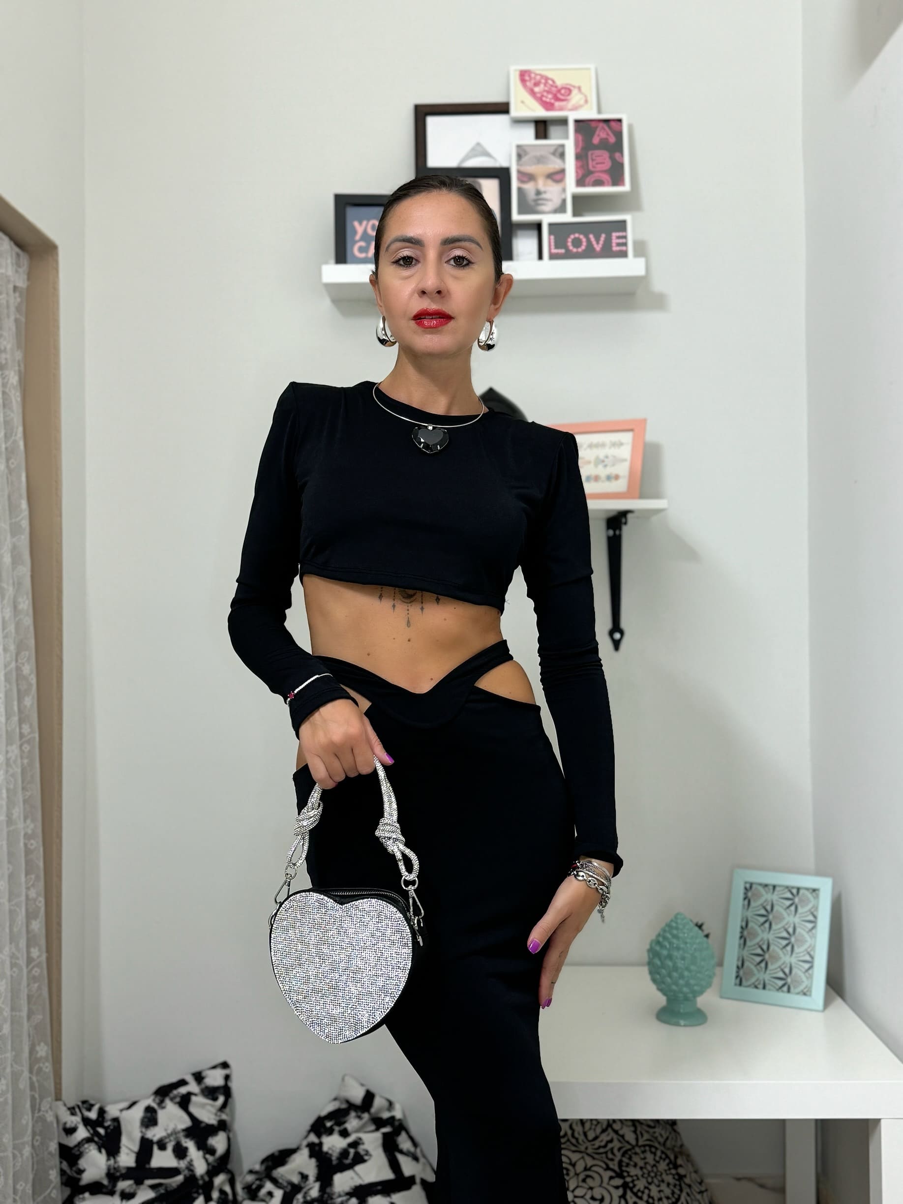 Coordinato aderente maglia e gonna con spacchi
