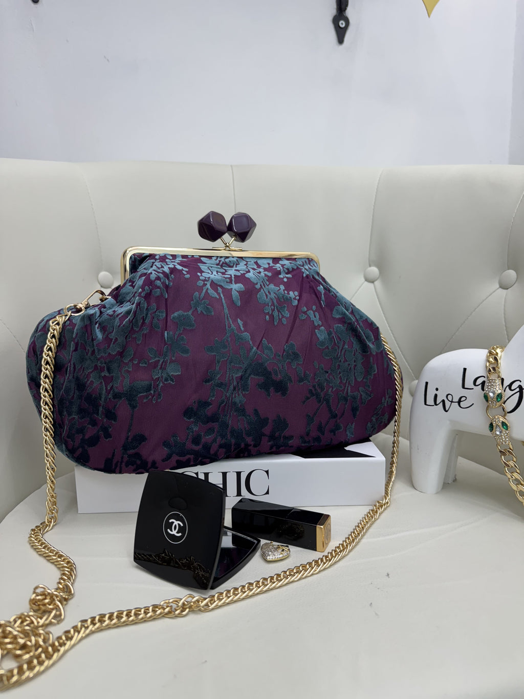 Clutch Maxi in Stoffa con Dettagli in Ciniglia – Fantasie Floreali, Maculate e Tropicali