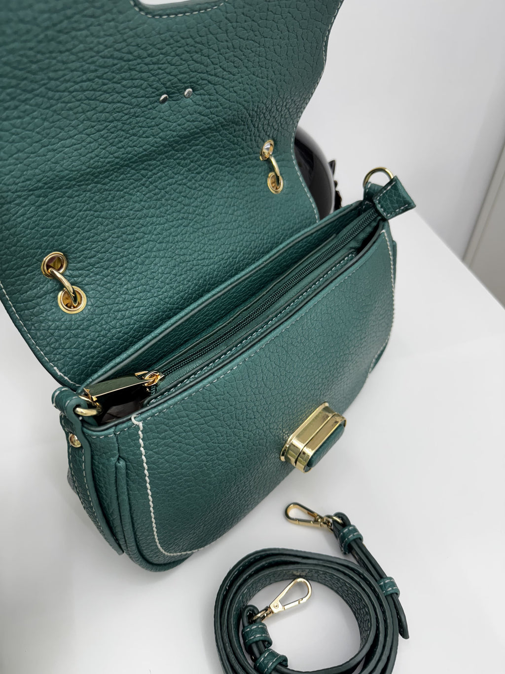 Borsa con manico in bamboo