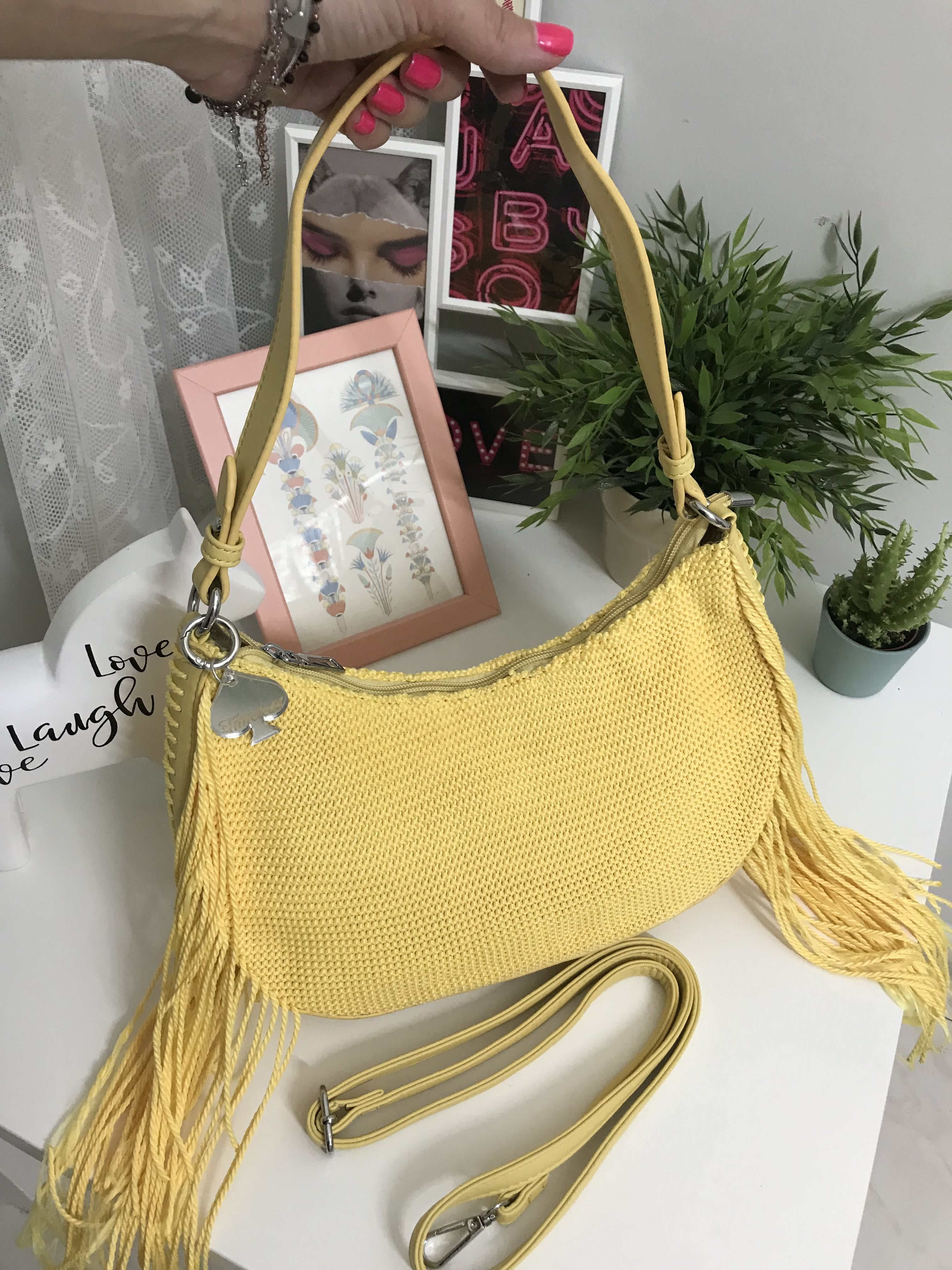 Borsa a spalla con frange
