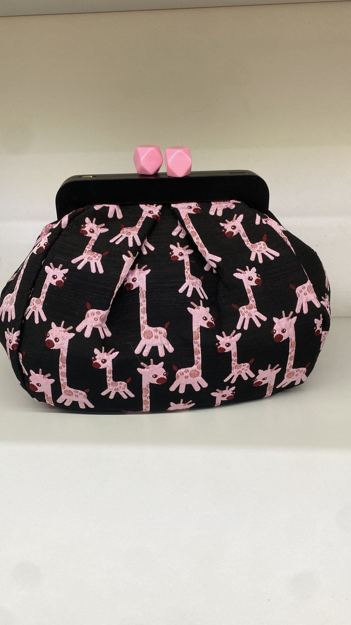 Borsa da Donna in Jacquard con Clutch in Legno – Eleganza e Carattere in Ogni Dettaglio