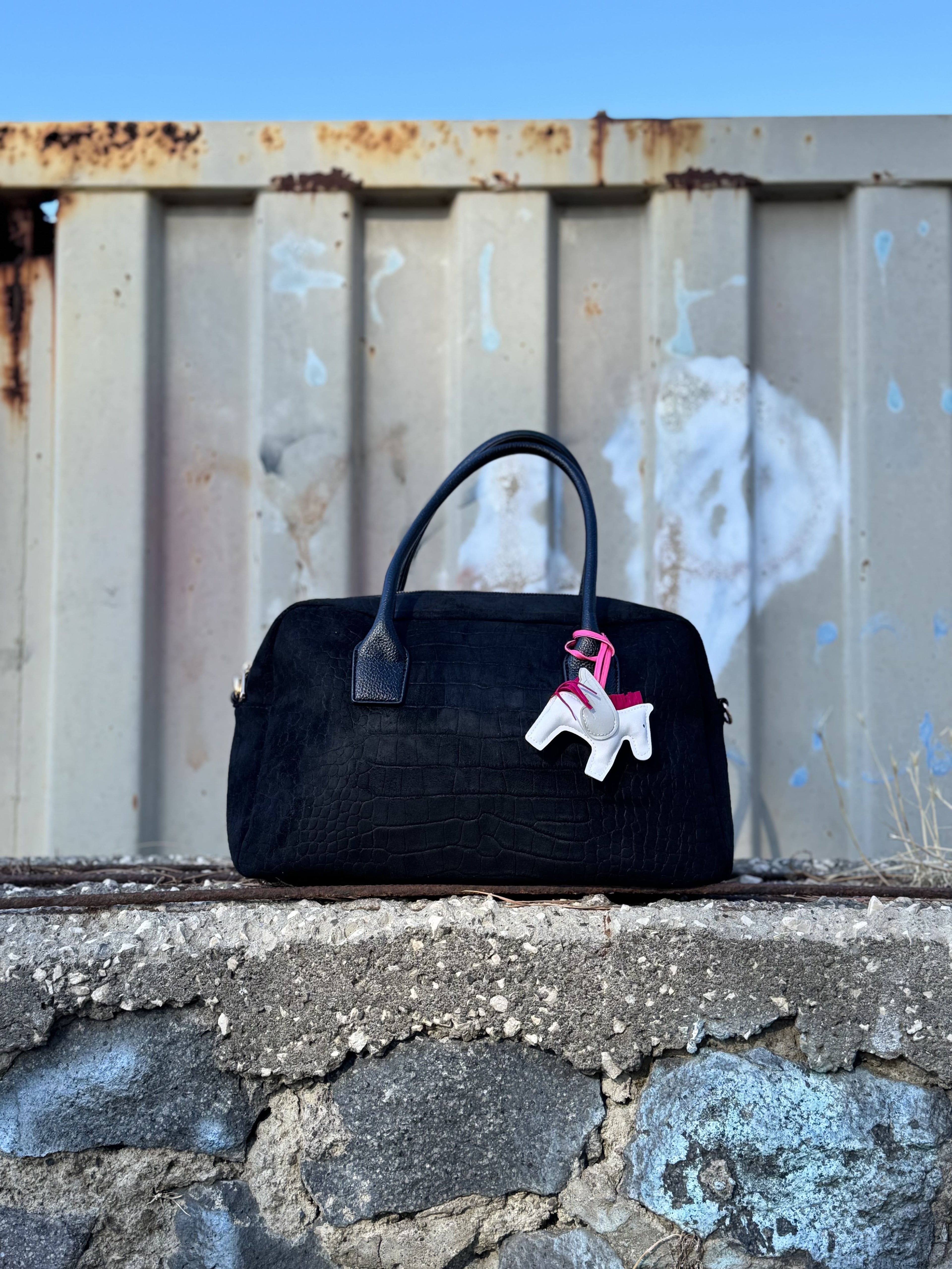 Borsa Rettangolare Nera – Iconica ed Essenziale