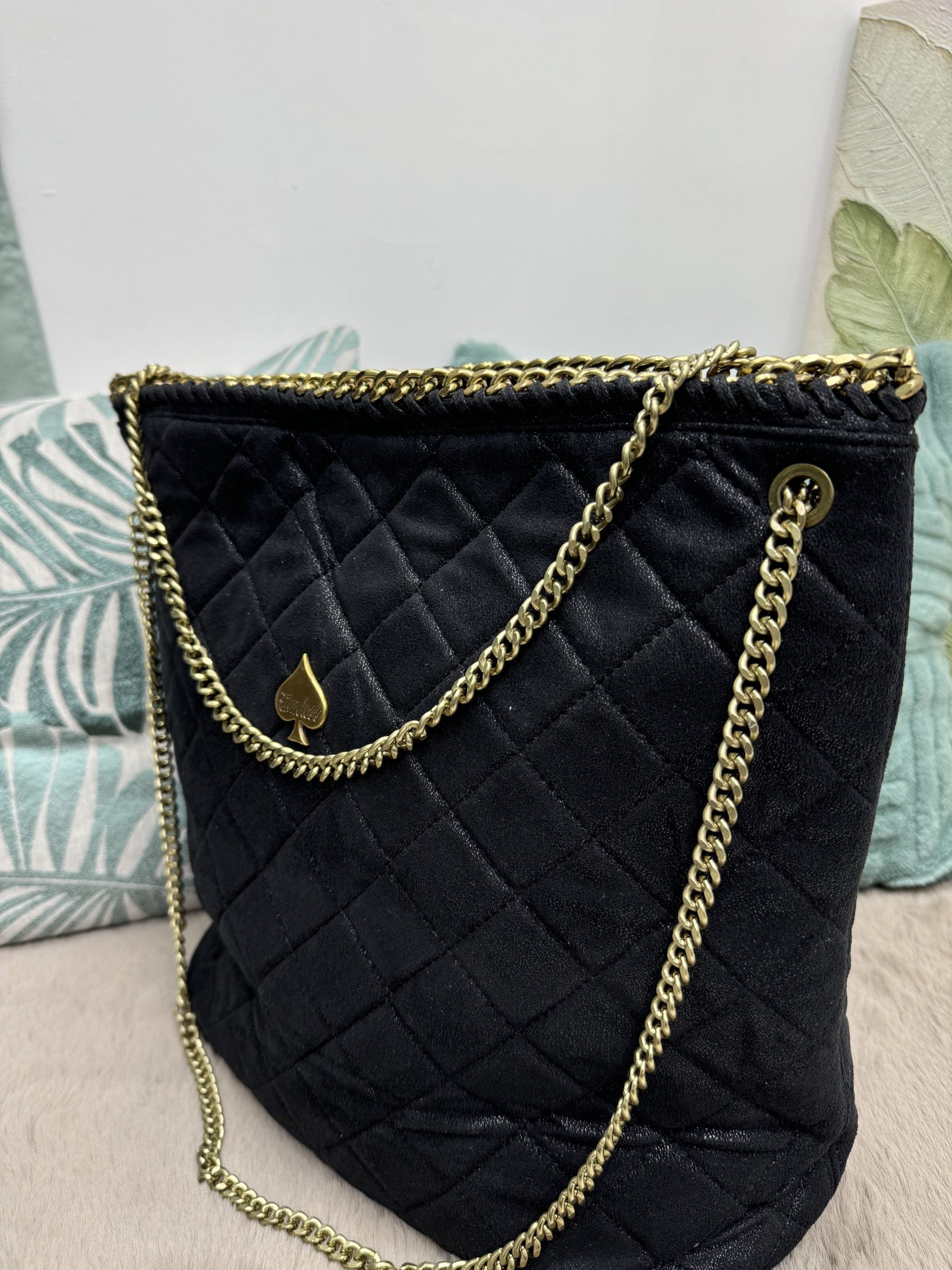 Borsa trapuntata shopper con tracolla a catena