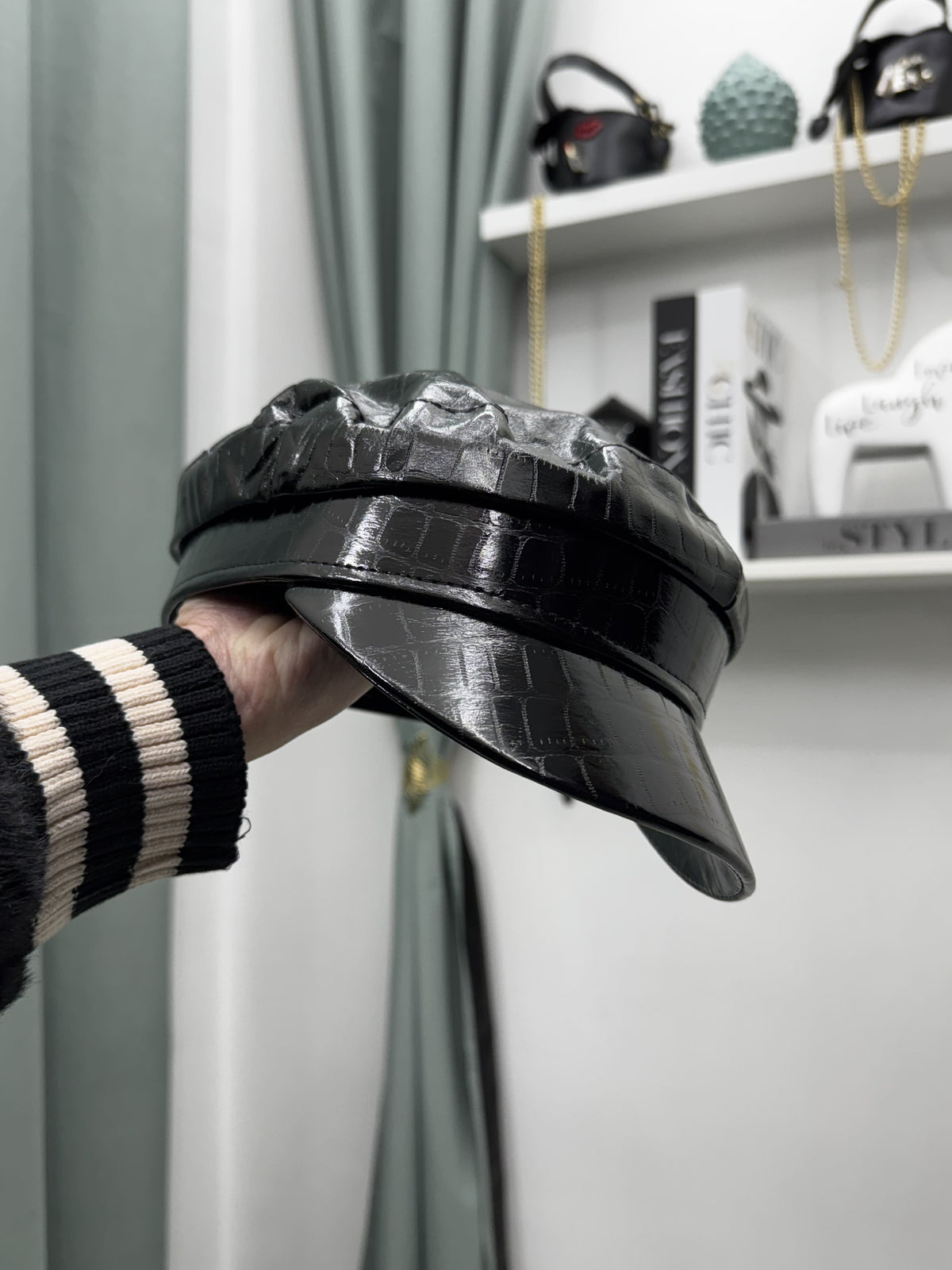 Cappello Baker Boy da donna in similpelle effetto cocco – stile animalier elegante e moderno