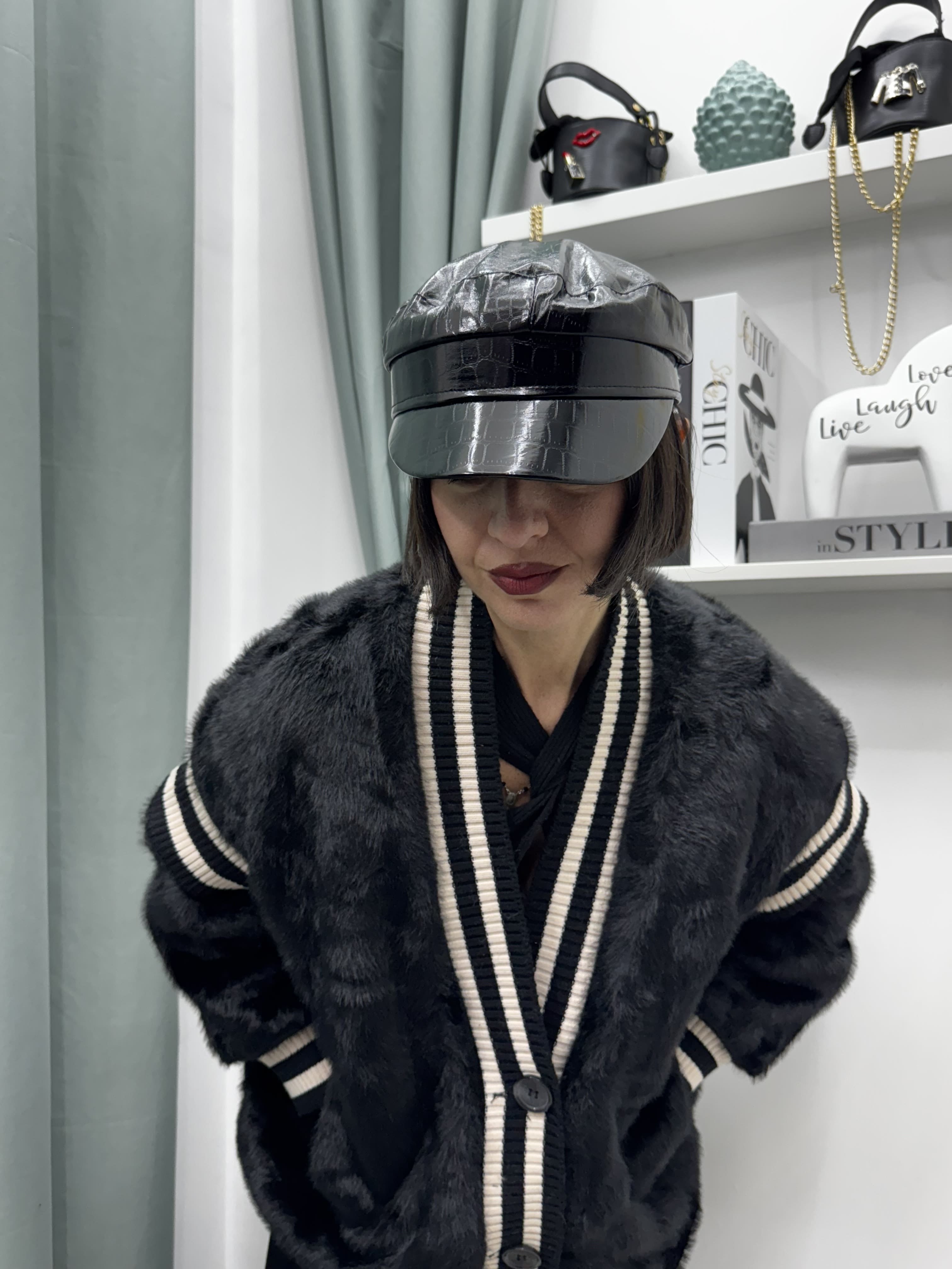 Cappello Baker Boy da donna in similpelle effetto cocco – stile animalier elegante e moderno