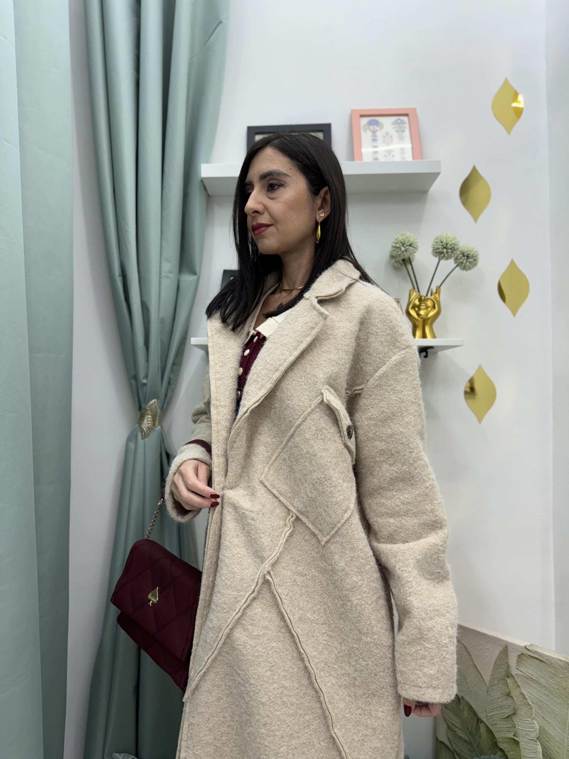 Cappotto in lana lungo con tasche