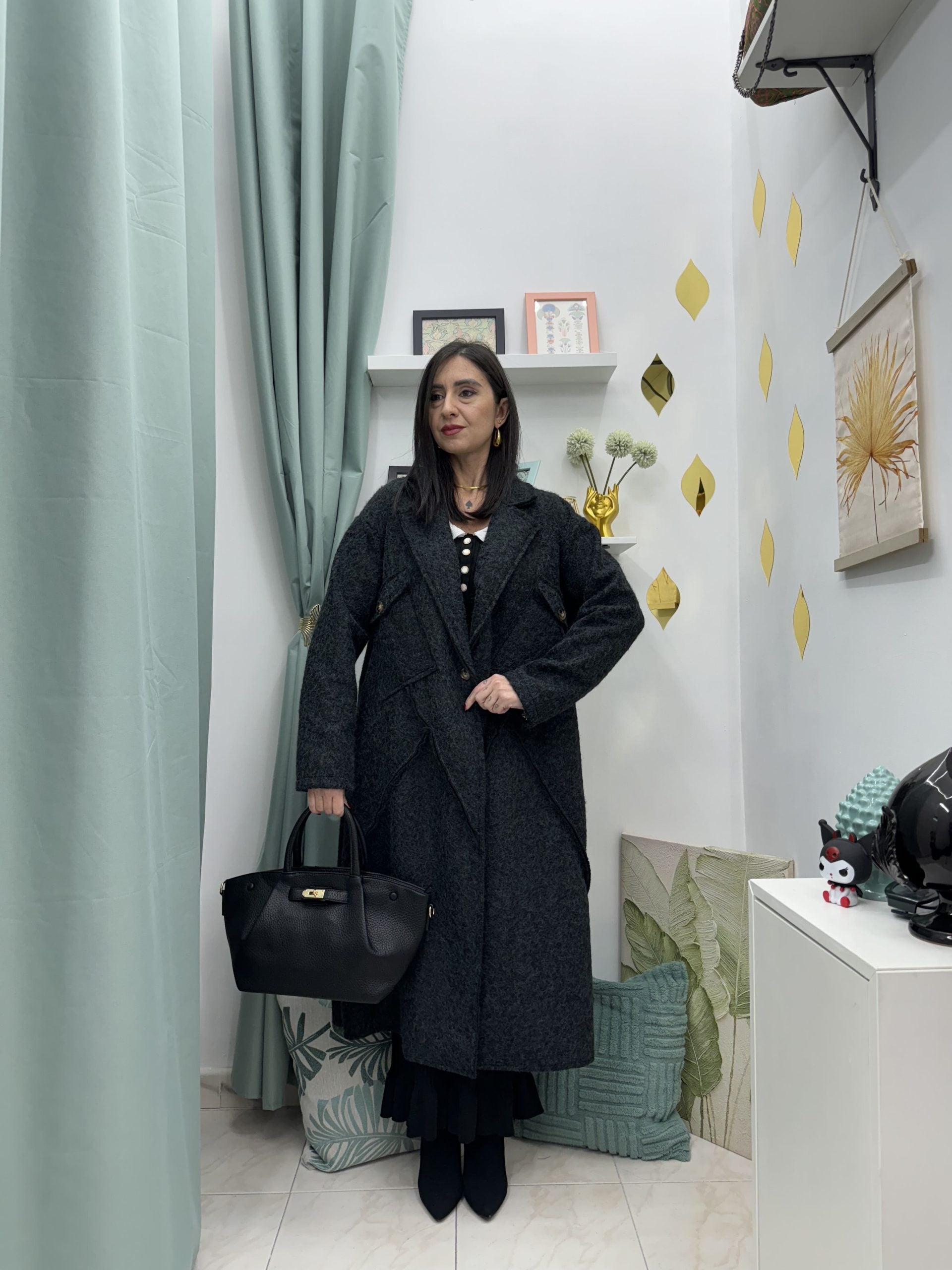 Cappotto in lana lungo con tasche