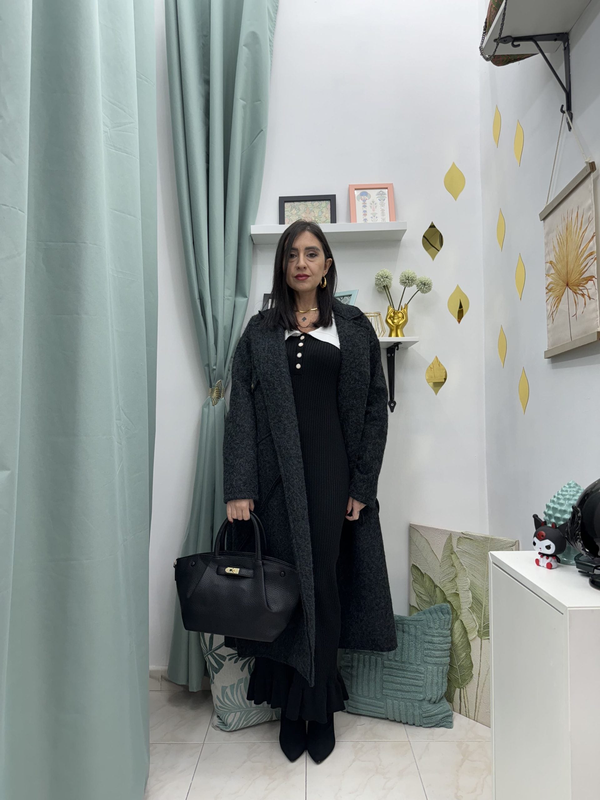 Cappotto in lana lungo con tasche