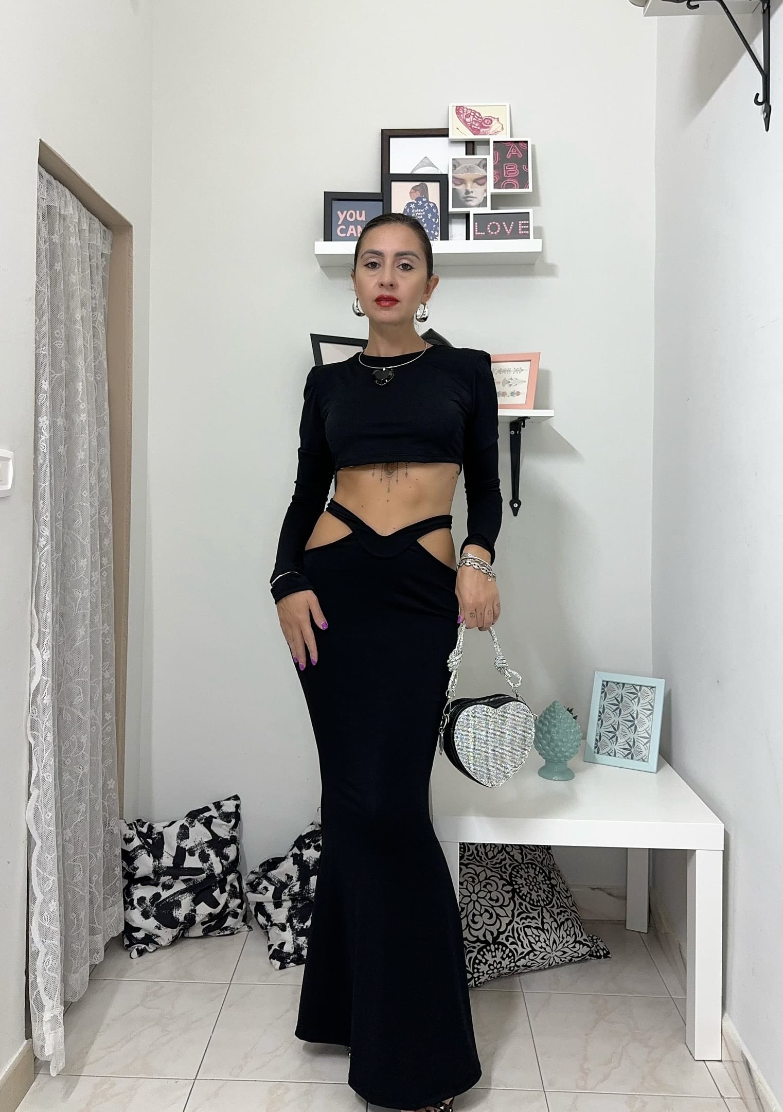 Coordinato aderente maglia e gonna con spacchi