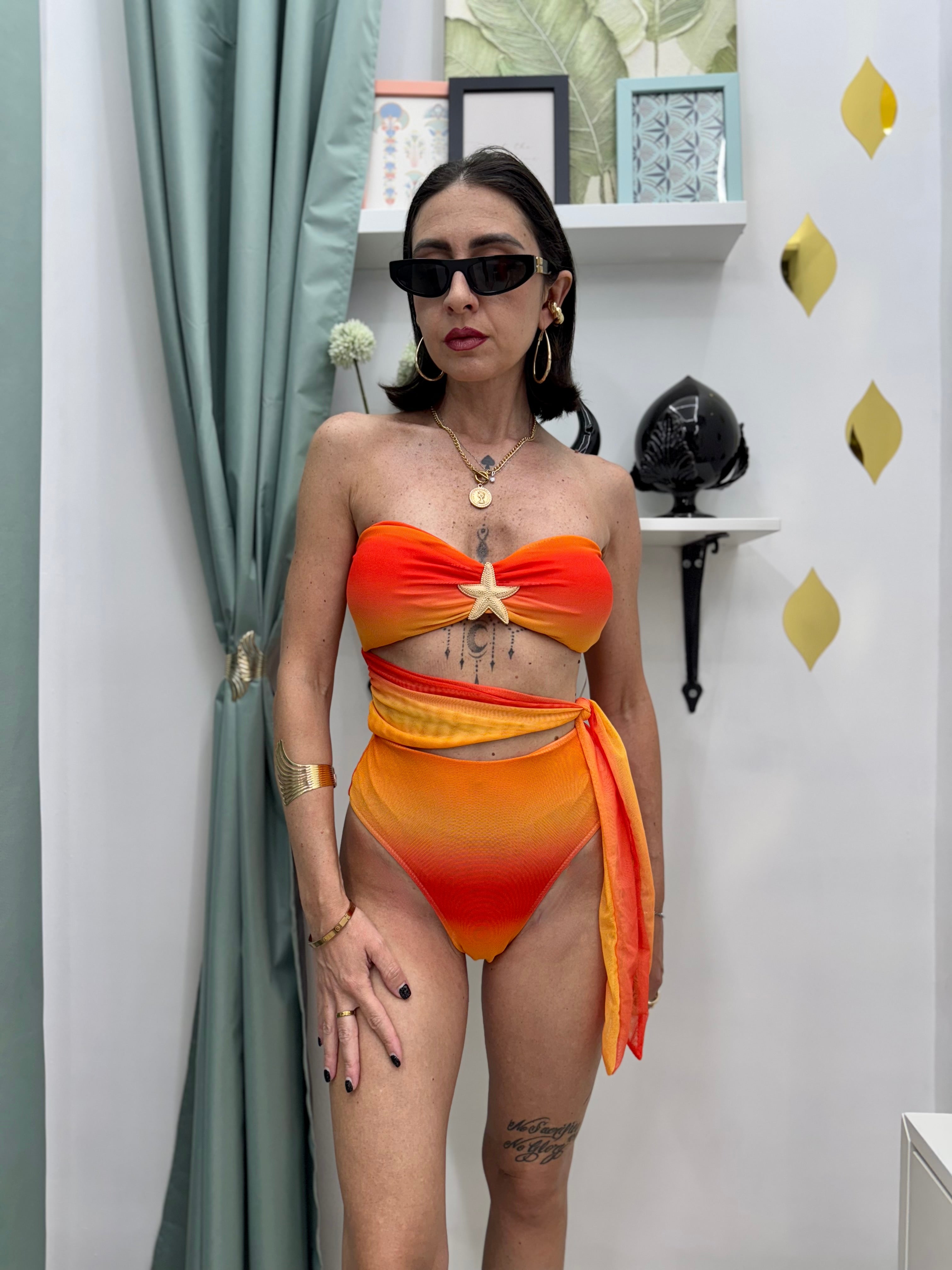 Set da Mare Donna con Costume Intero e Gonna a Pareo – Eleganza Estiva in Arancione o Verde Ottanio
