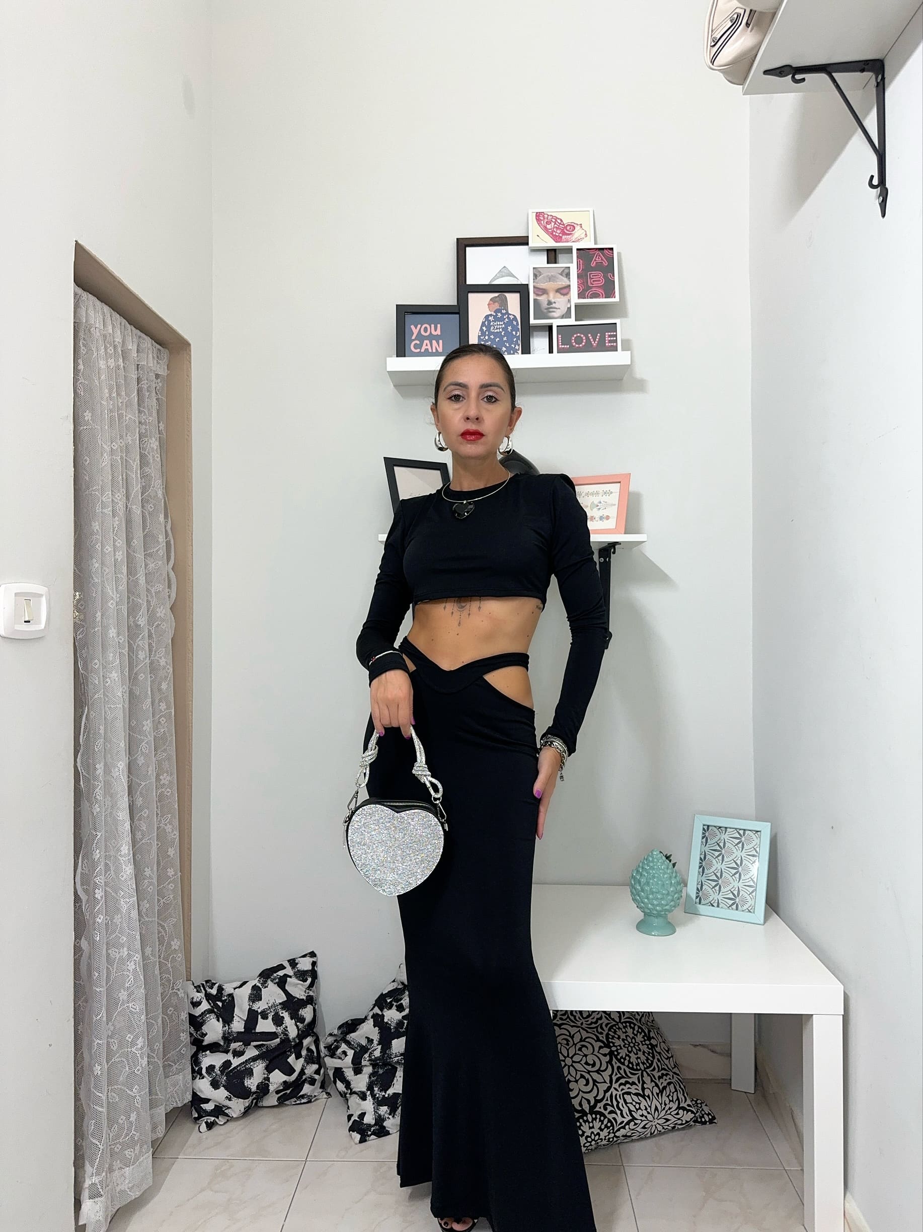 Coordinato aderente maglia e gonna con spacchi