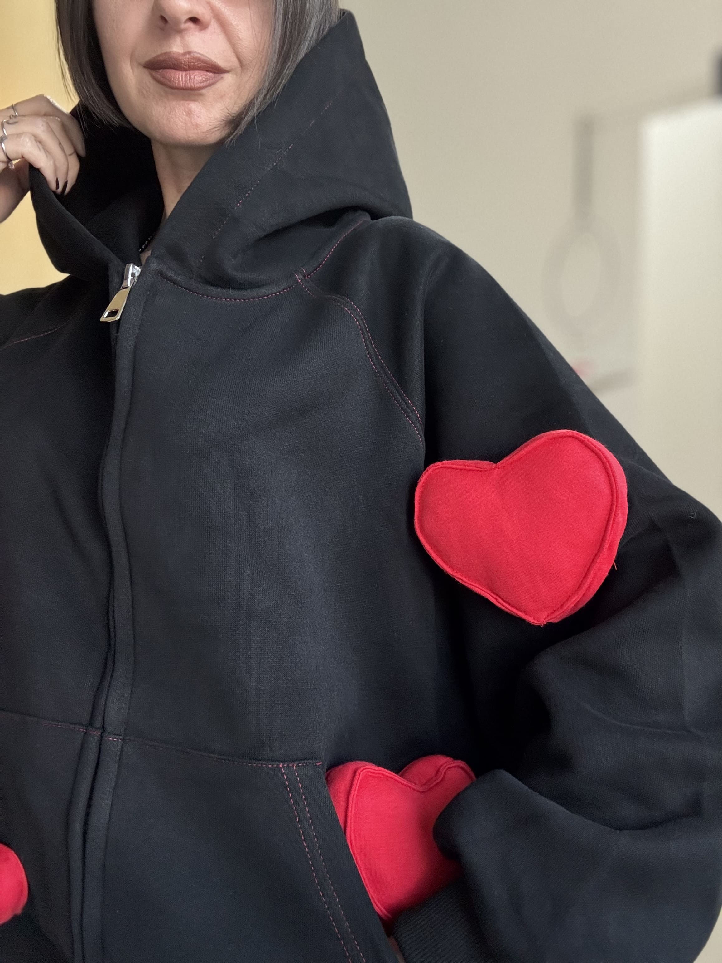 Felpa Oversize da Donna con Zip, Cappuccio e Cuori Imbottiti in Rilievo MOON KISS