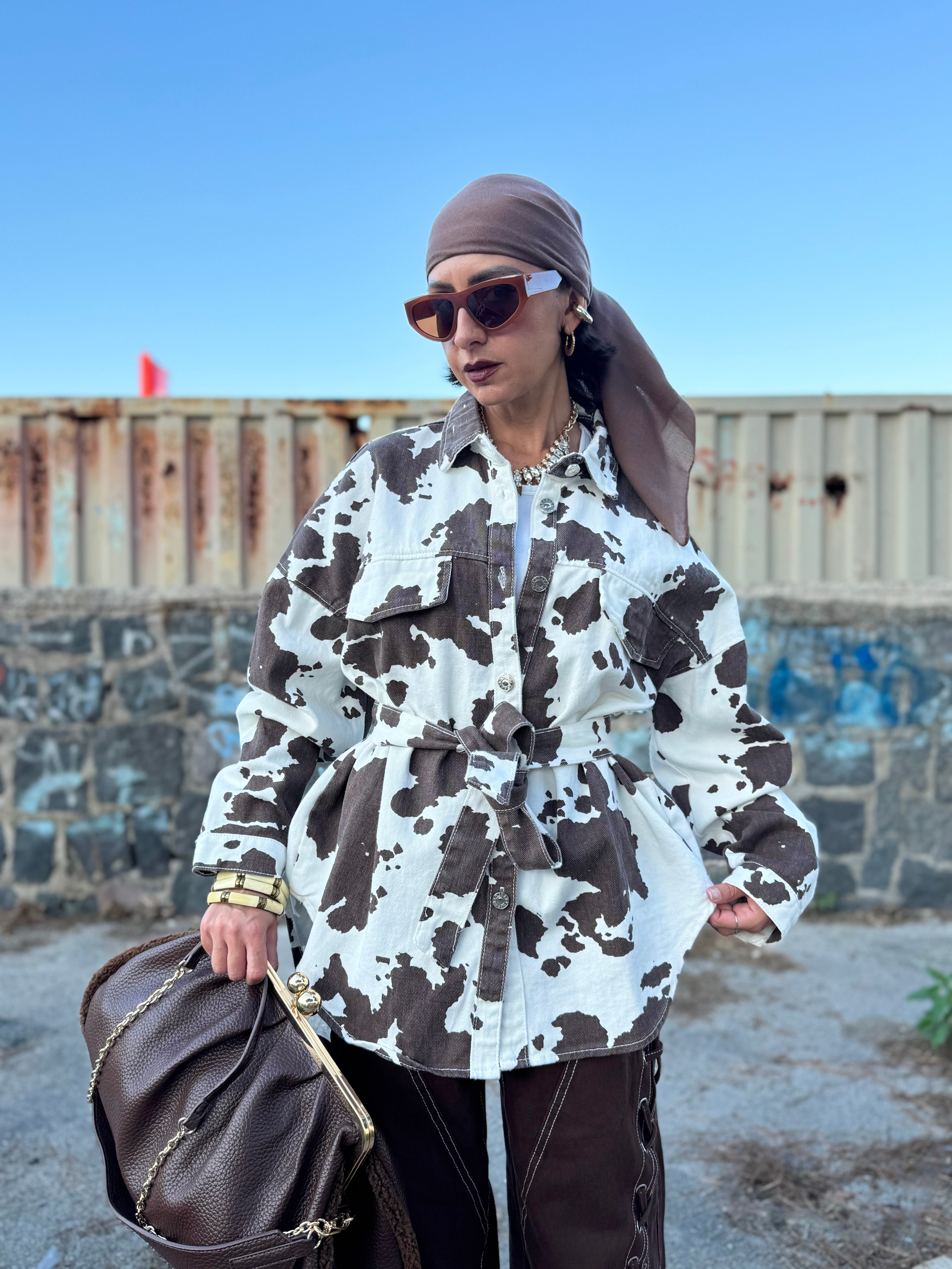 Giacca Camicia in Denim Cow Print – Stampa Muccata, Taglia Unica Fino alla 52
