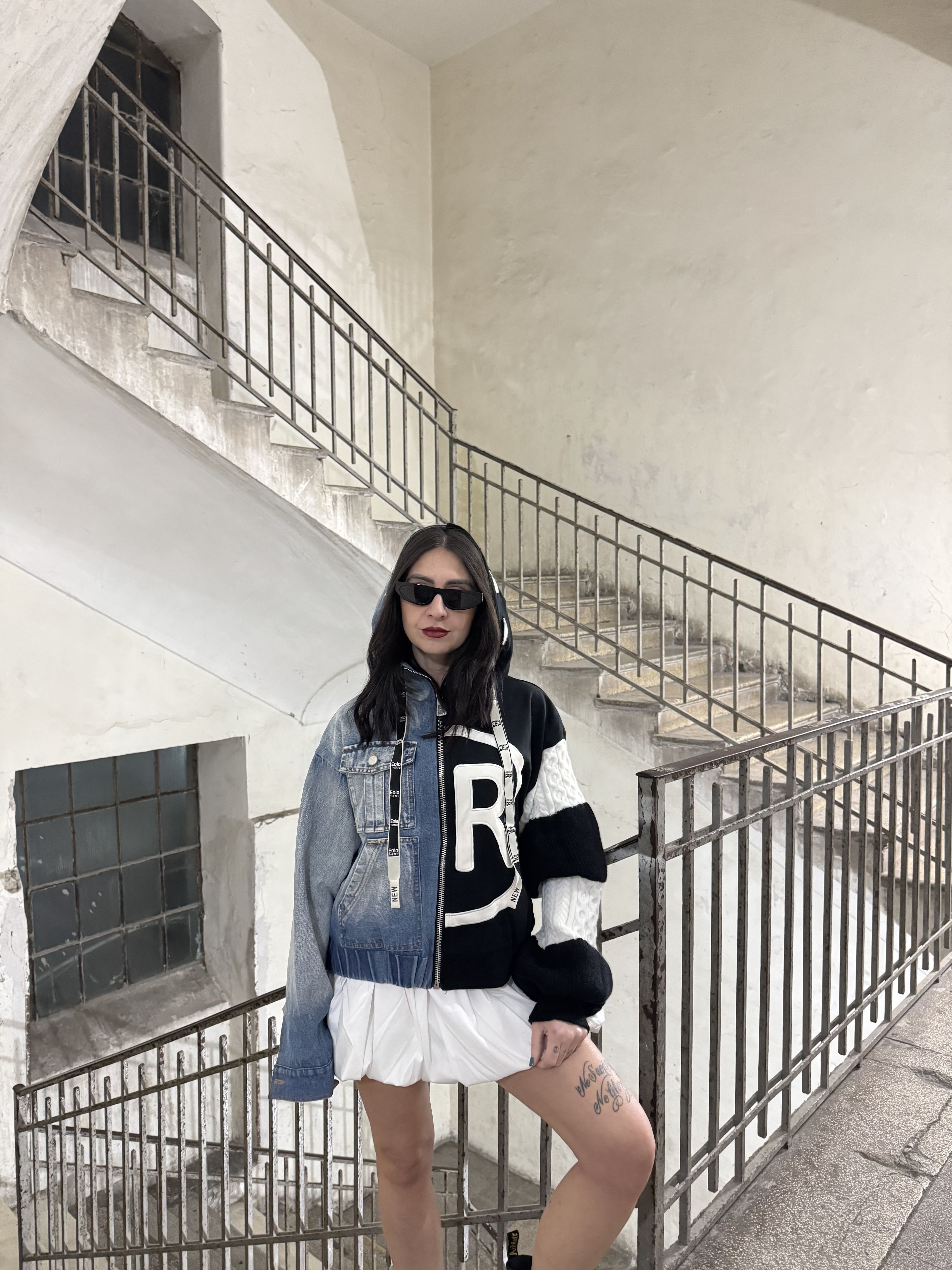 Giubbino bomber in denim e felpa