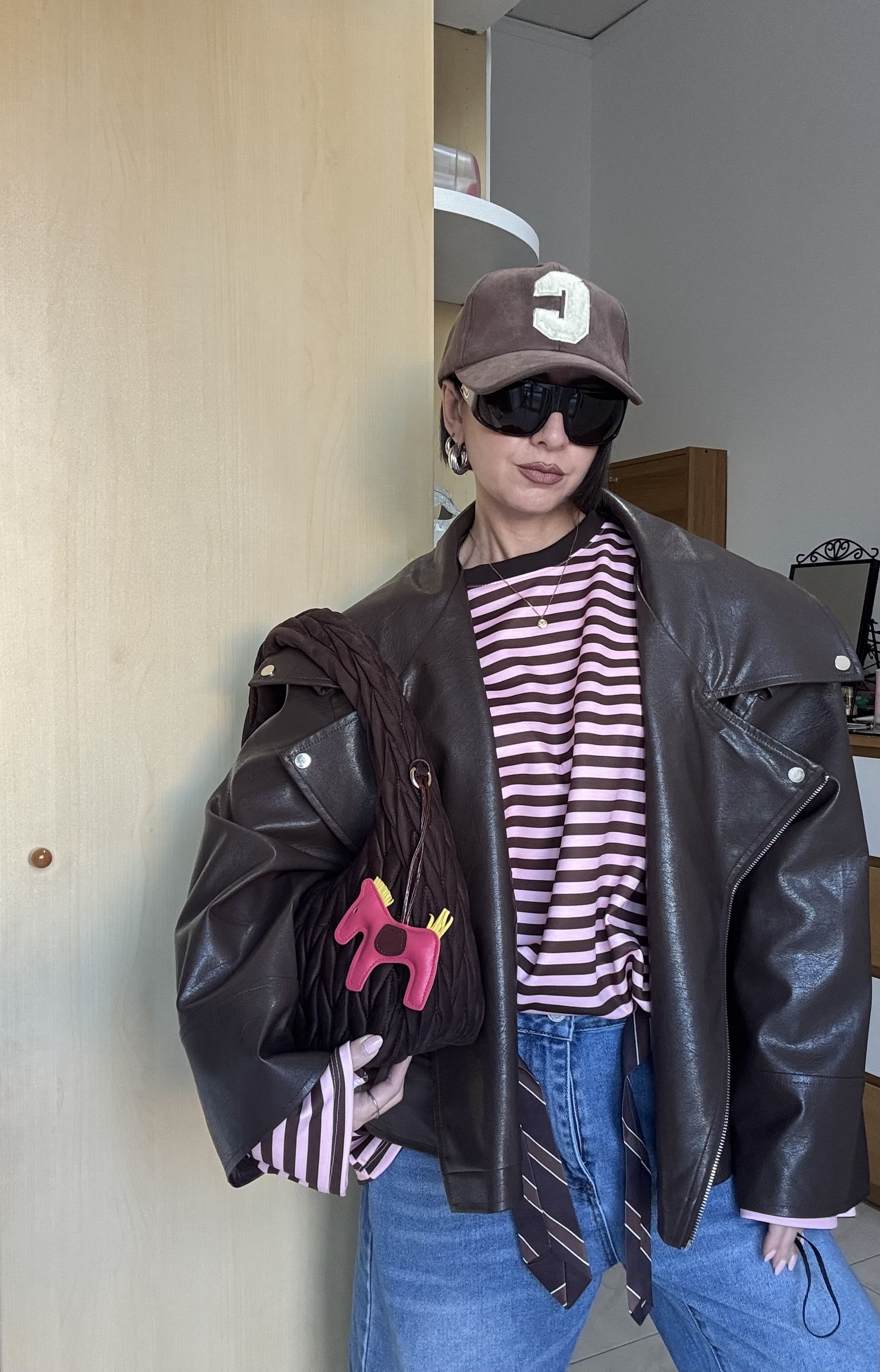 Giubbino donna oversize in similpelle marrone modello chiodo – Big Size