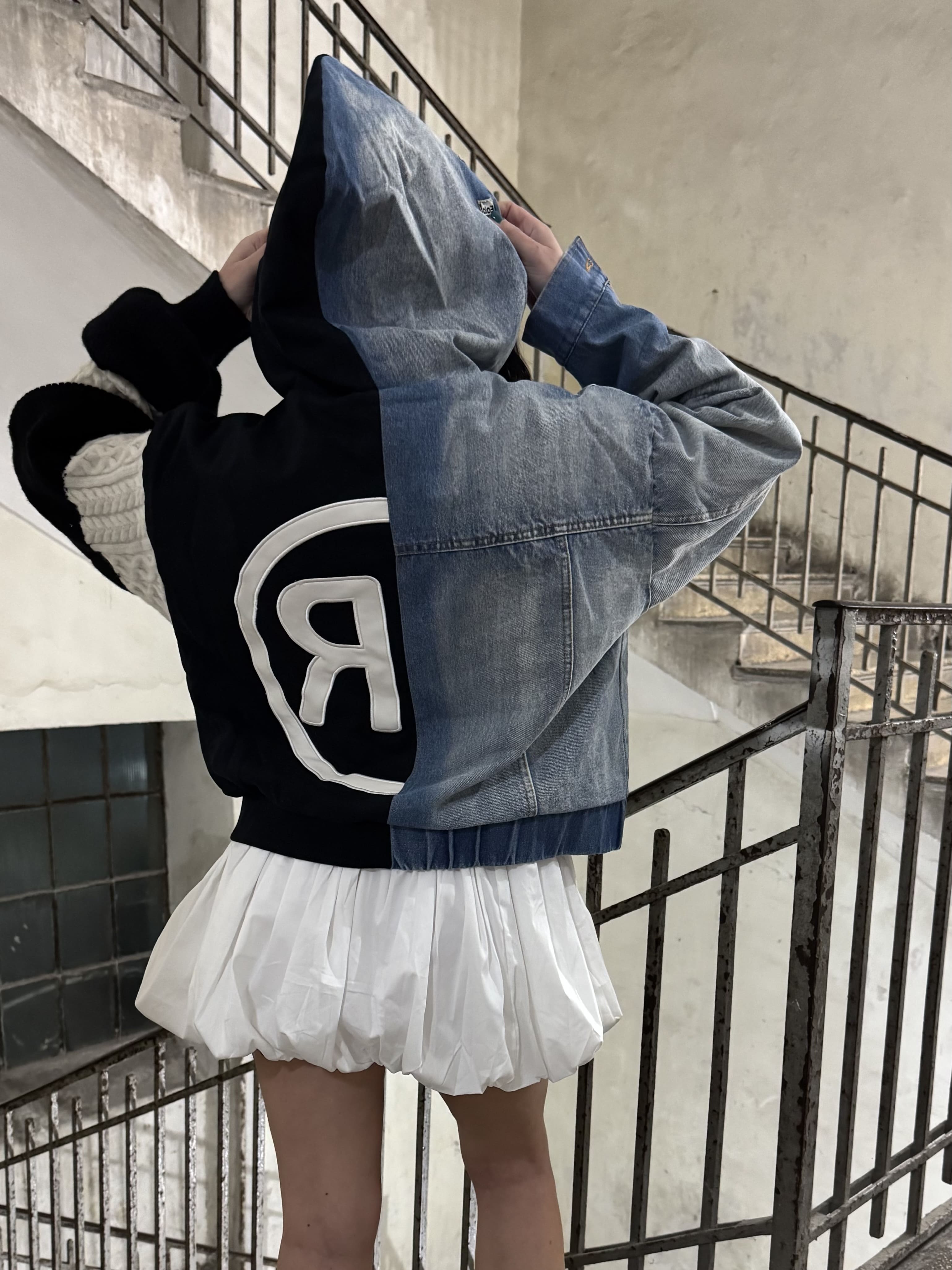 Giubbino bomber in denim e felpa