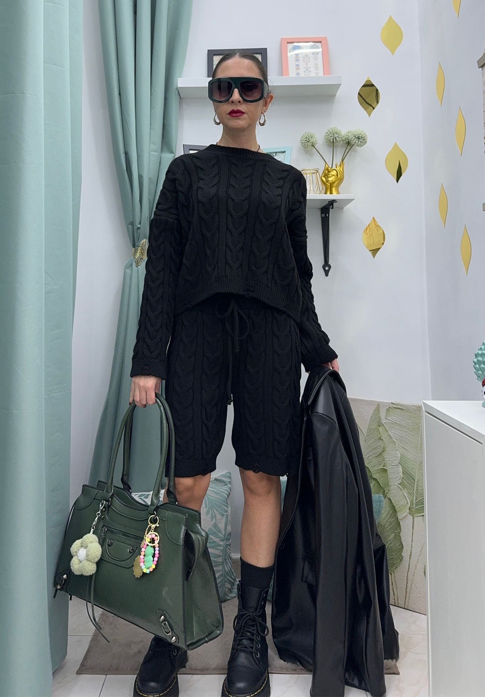 Coordinato maglia e pantaloncino a trecce