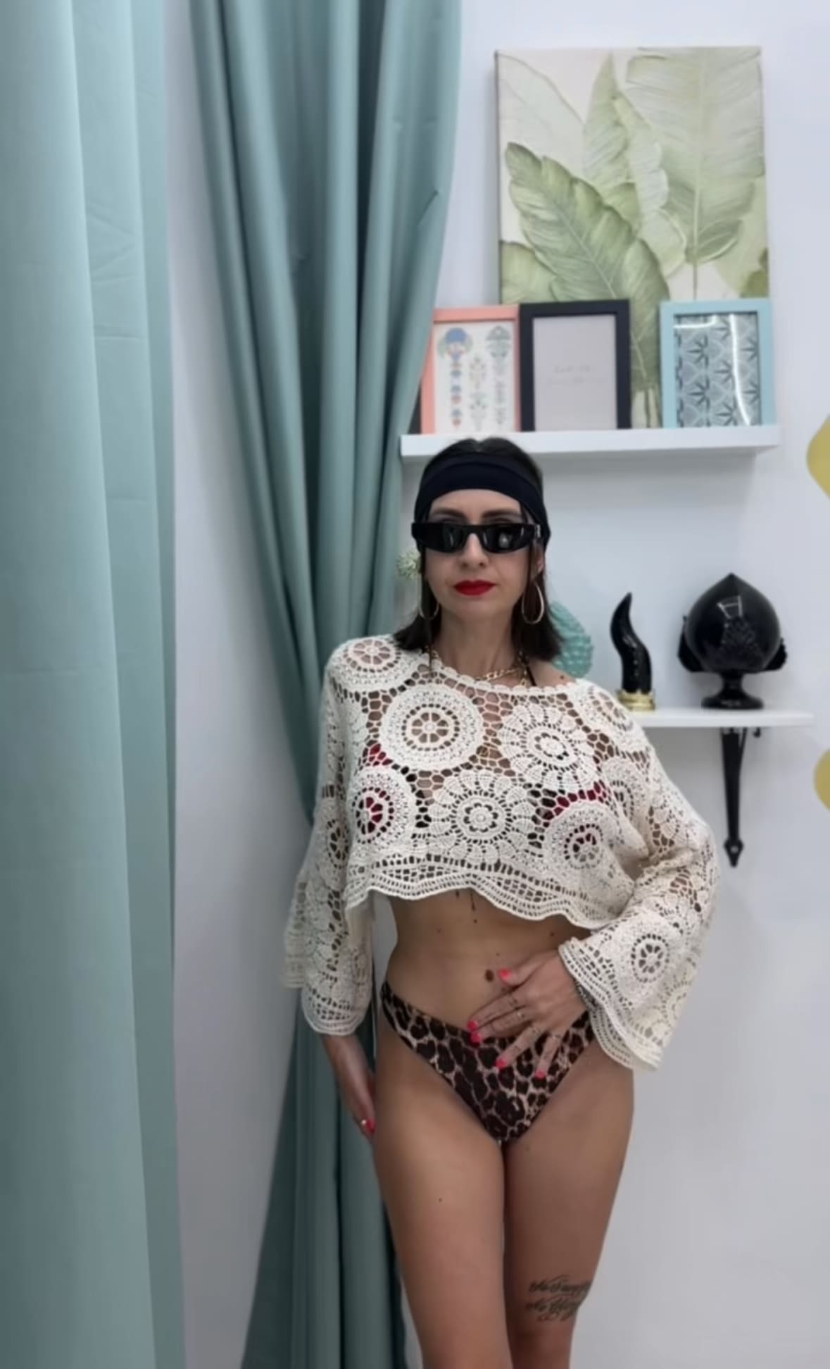 Maglia crop traforata in maglia uncinetto a maniche lunghe ampie – Taglia unica (fino alla 46)