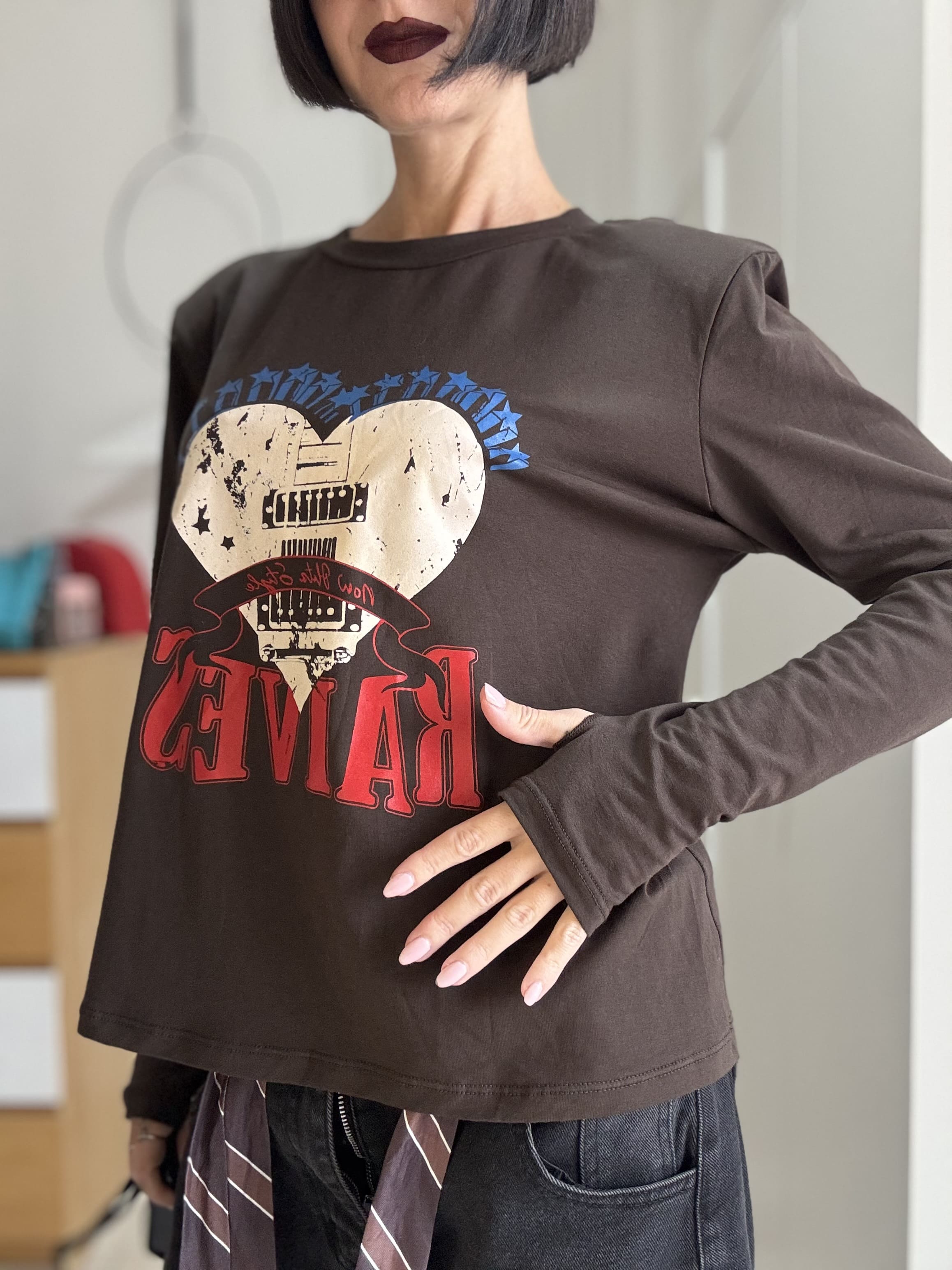 Maglia a Manica Lunga in Cotone con Stampa – Spalline Larghe e Manica a Guanto, Taglia Unica (XS–L)