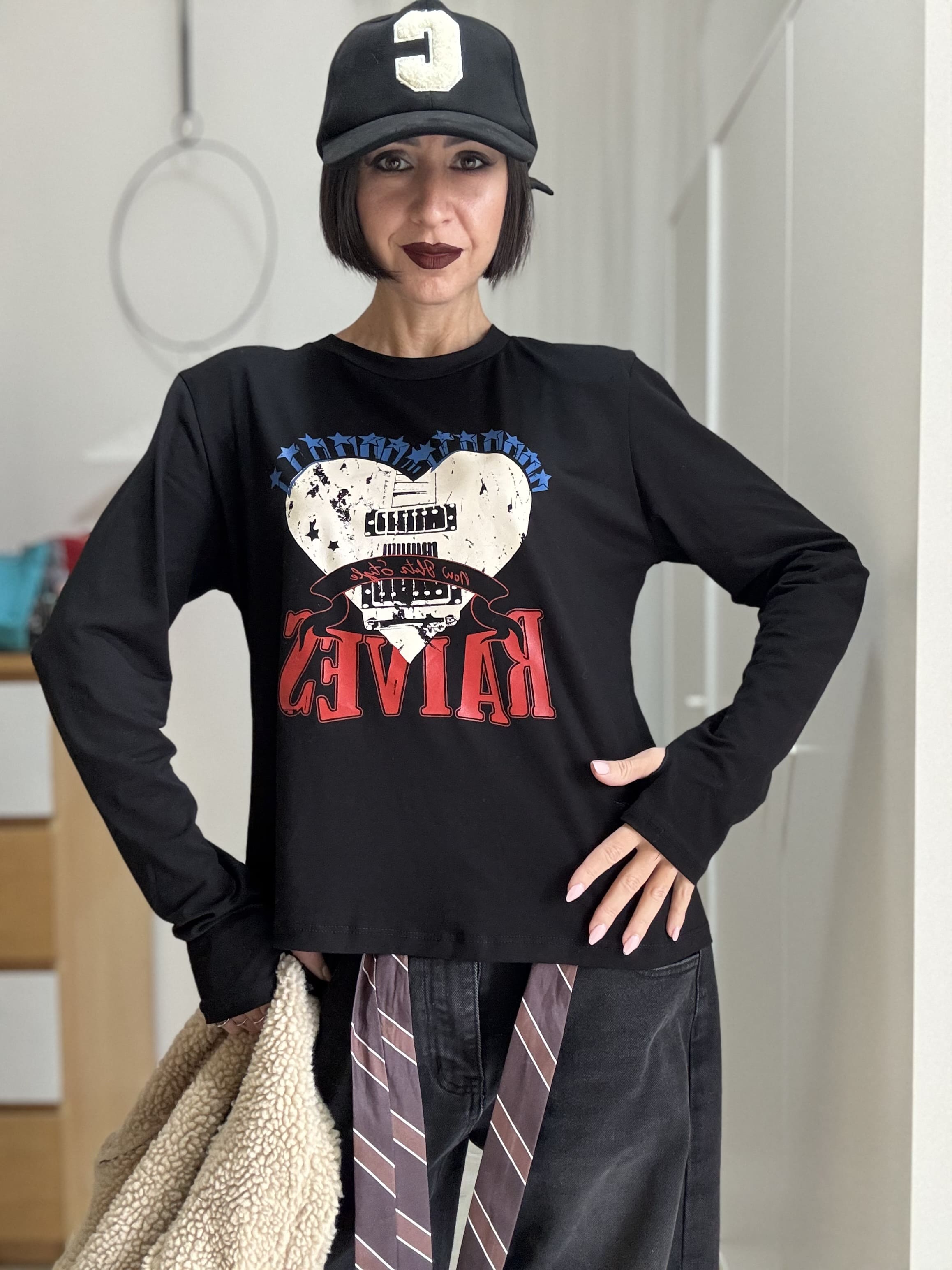 Maglia a Manica Lunga in Cotone con Stampa – Spalline Larghe e Manica a Guanto, Taglia Unica (XS–L)