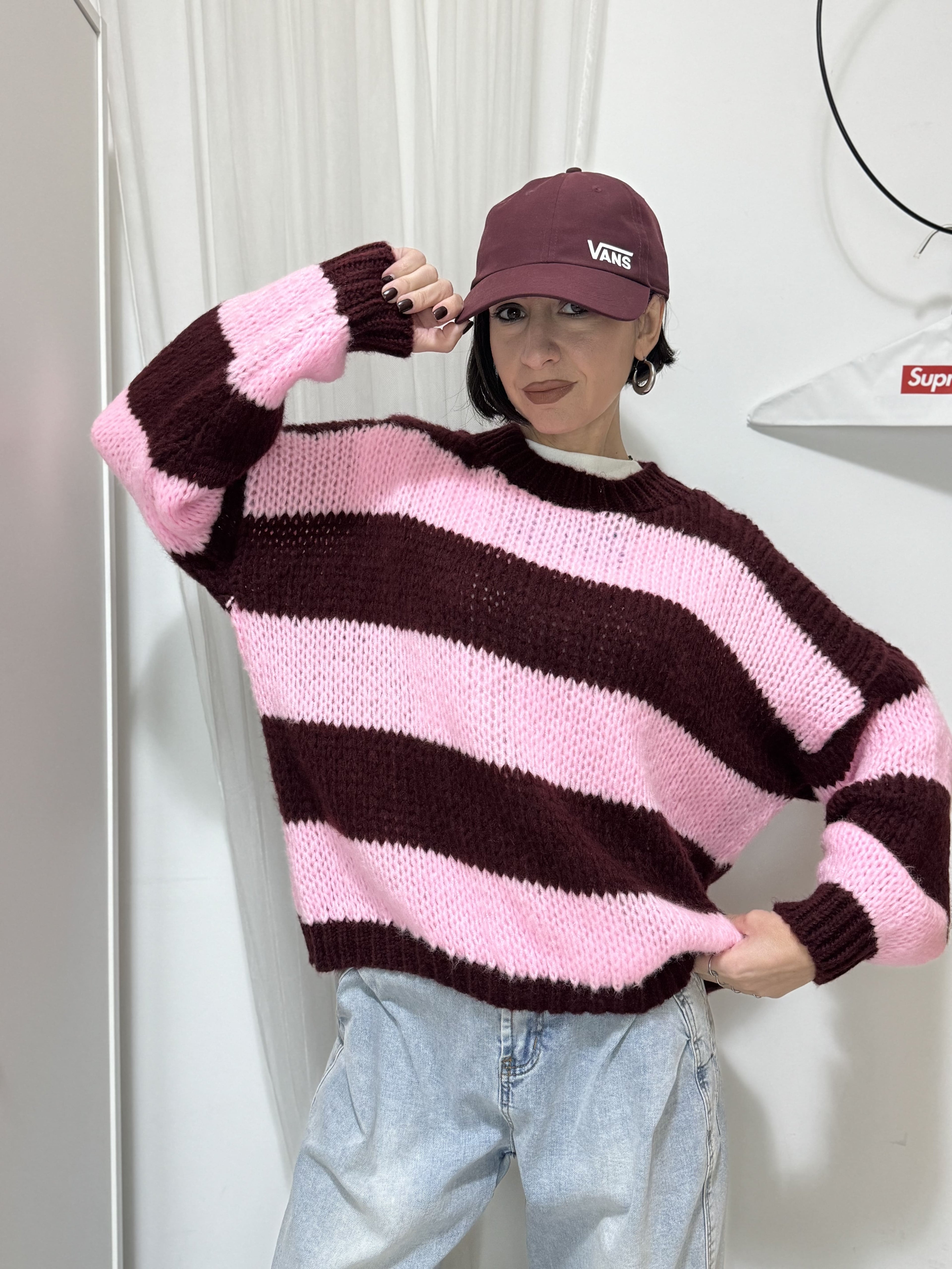 Maglione oversize a righe – morbidezza assoluta, stile senza sforzo.