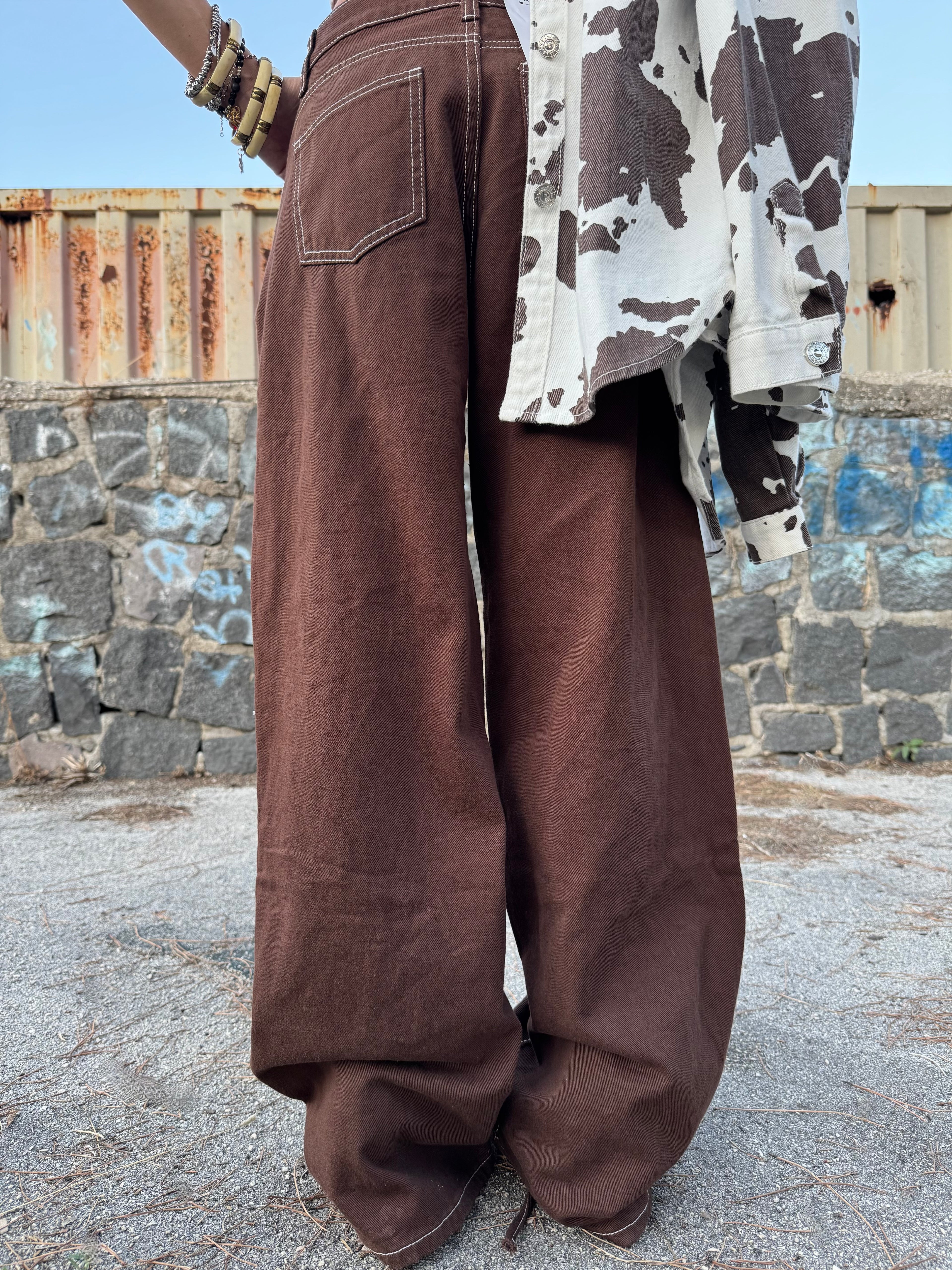 Pantalone Balloon in Denim Marrone – Stile Coachella con Lacci Intrecciat