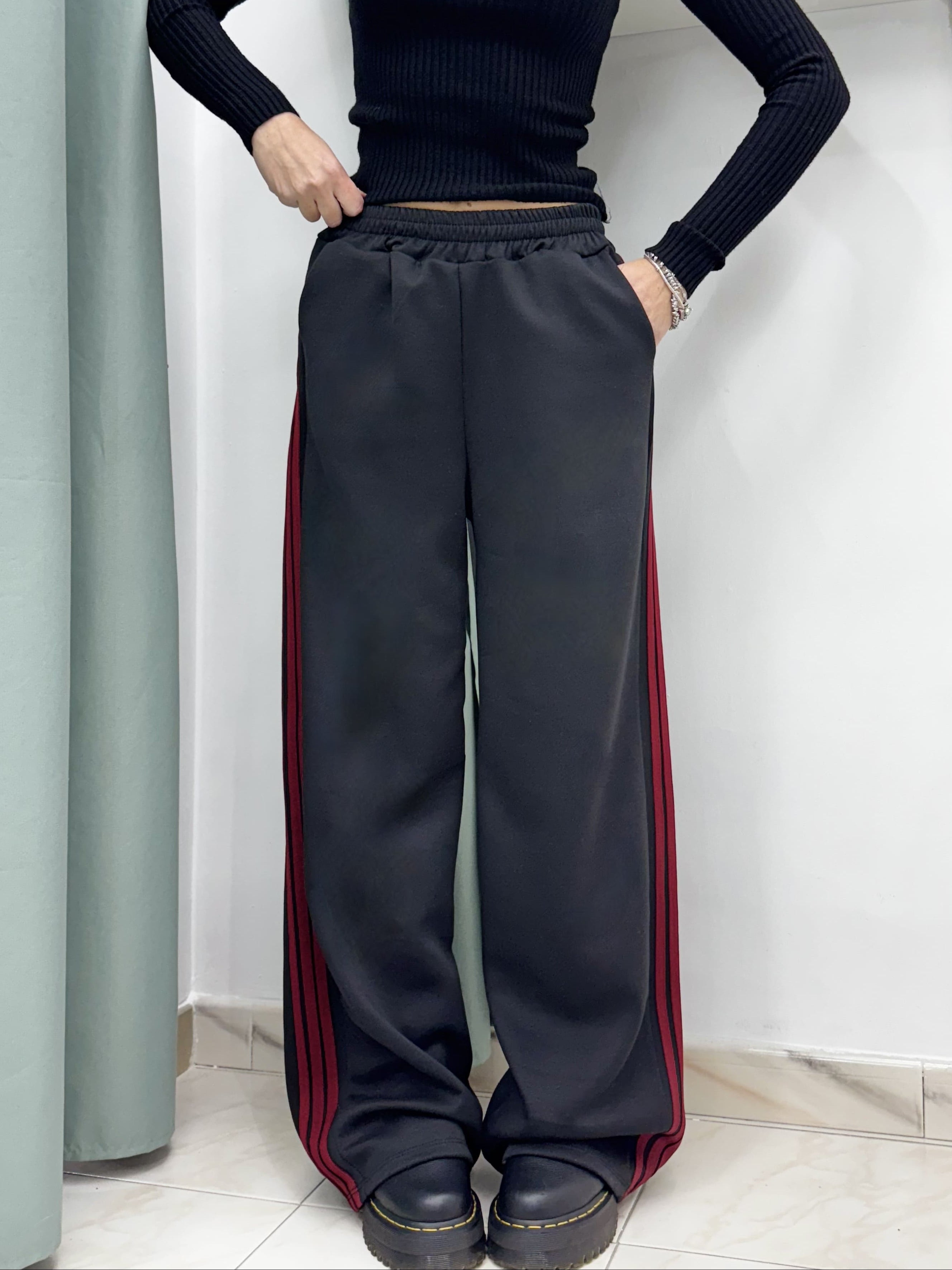Pantalone tuta donna con bande laterali e vita elastica – Taglia unica