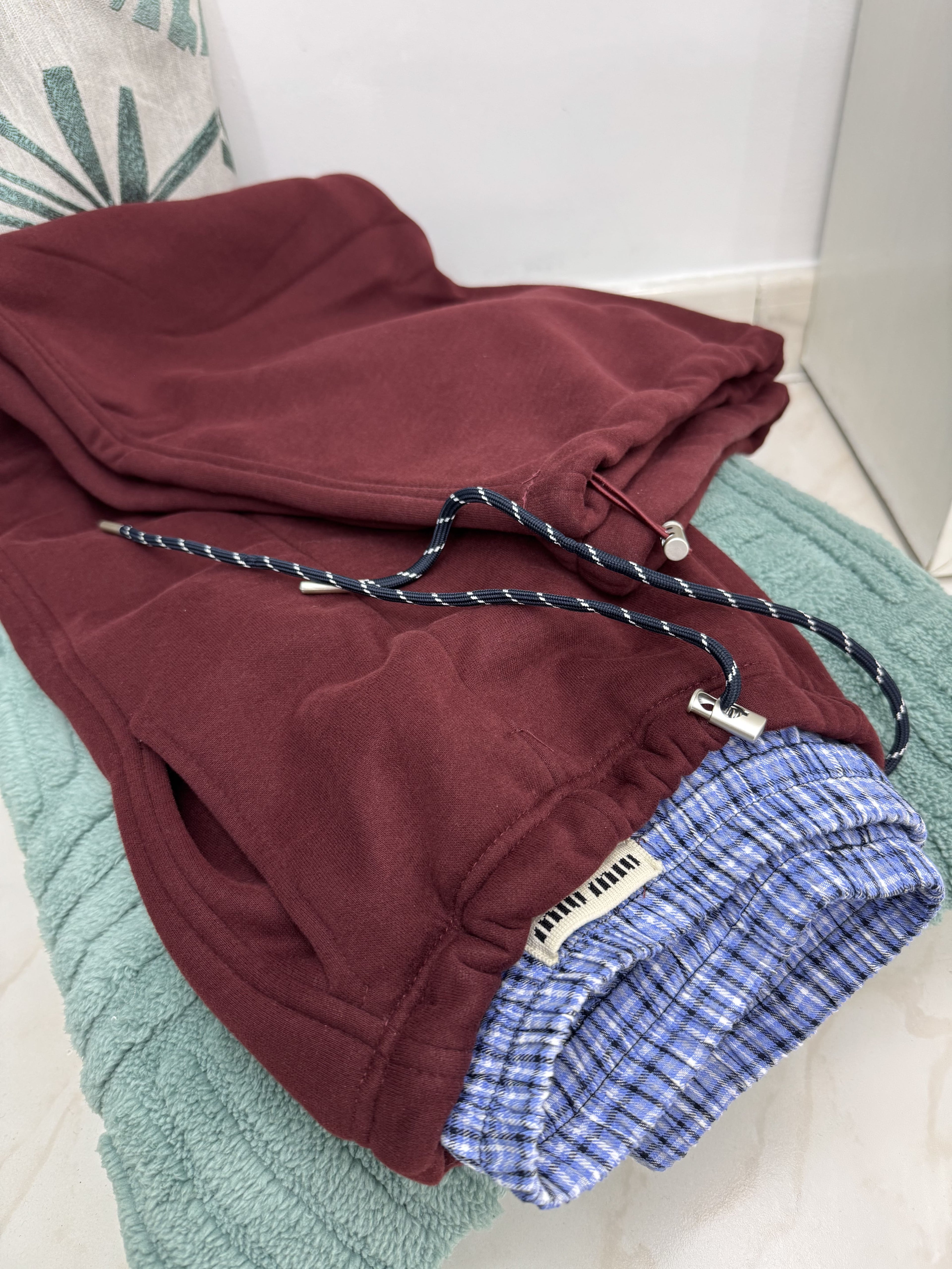 Pantaloni tuta con finto boxer