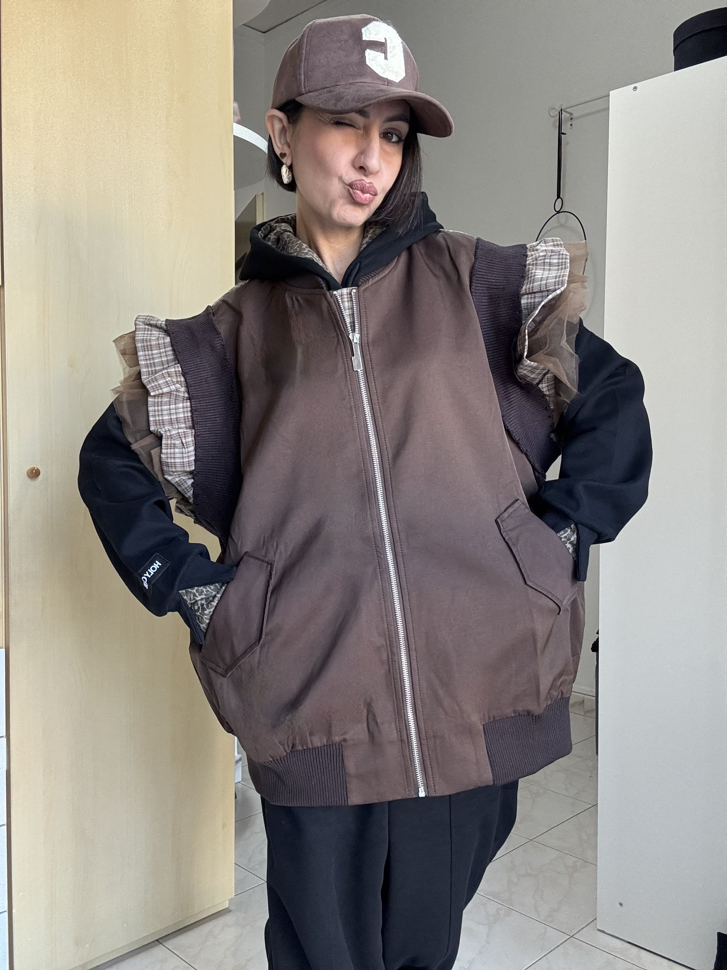 Smanicato Oversize da Donna con Volant in Tulle e Dettagli Scozzesi MOON KISS