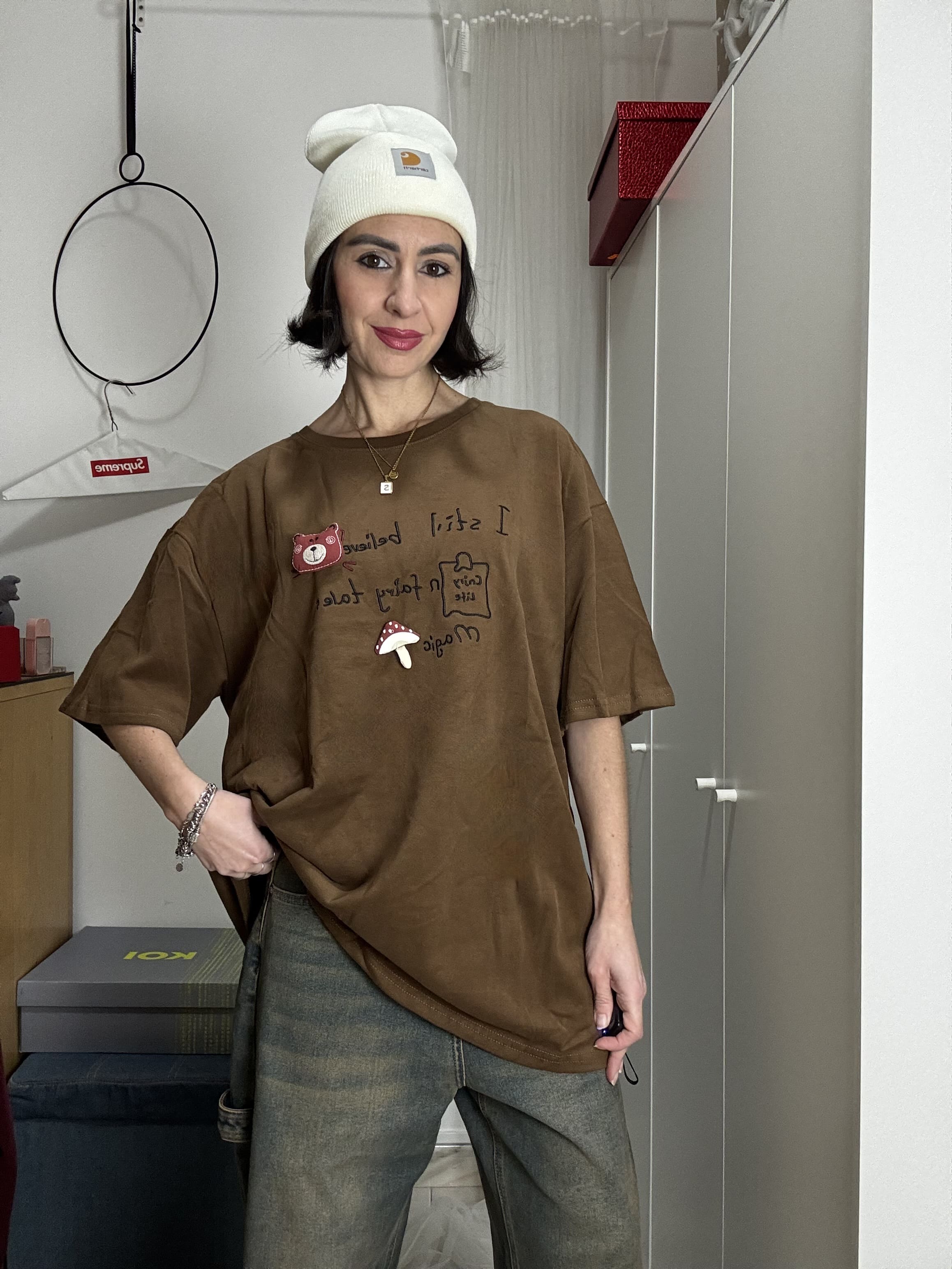 T-Shirt Comfy Casual Teddy con Ricamo e Applicazioni – Collezione Teddy