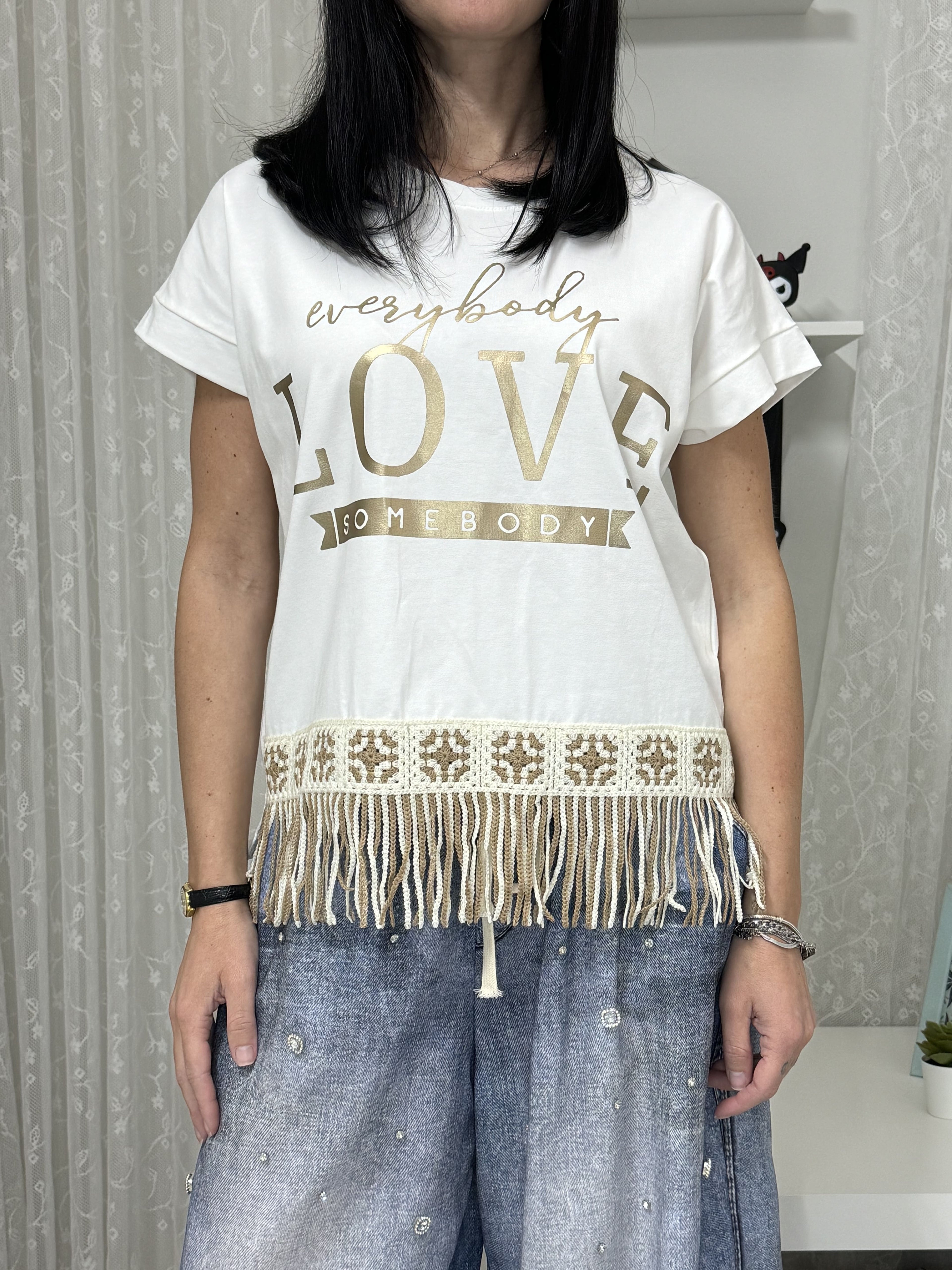 T-shirt Love con frange