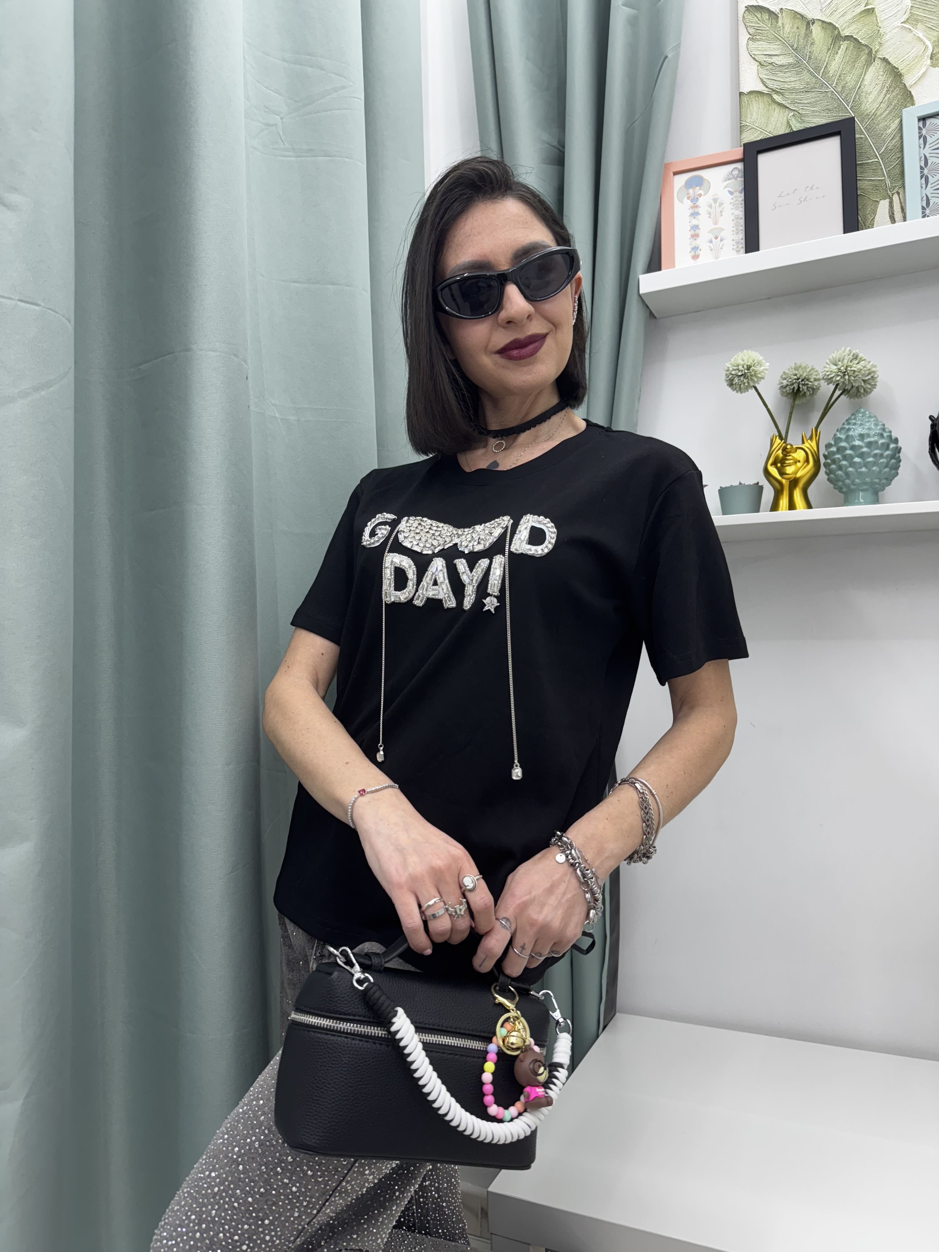 T-shirt Good Day con strass