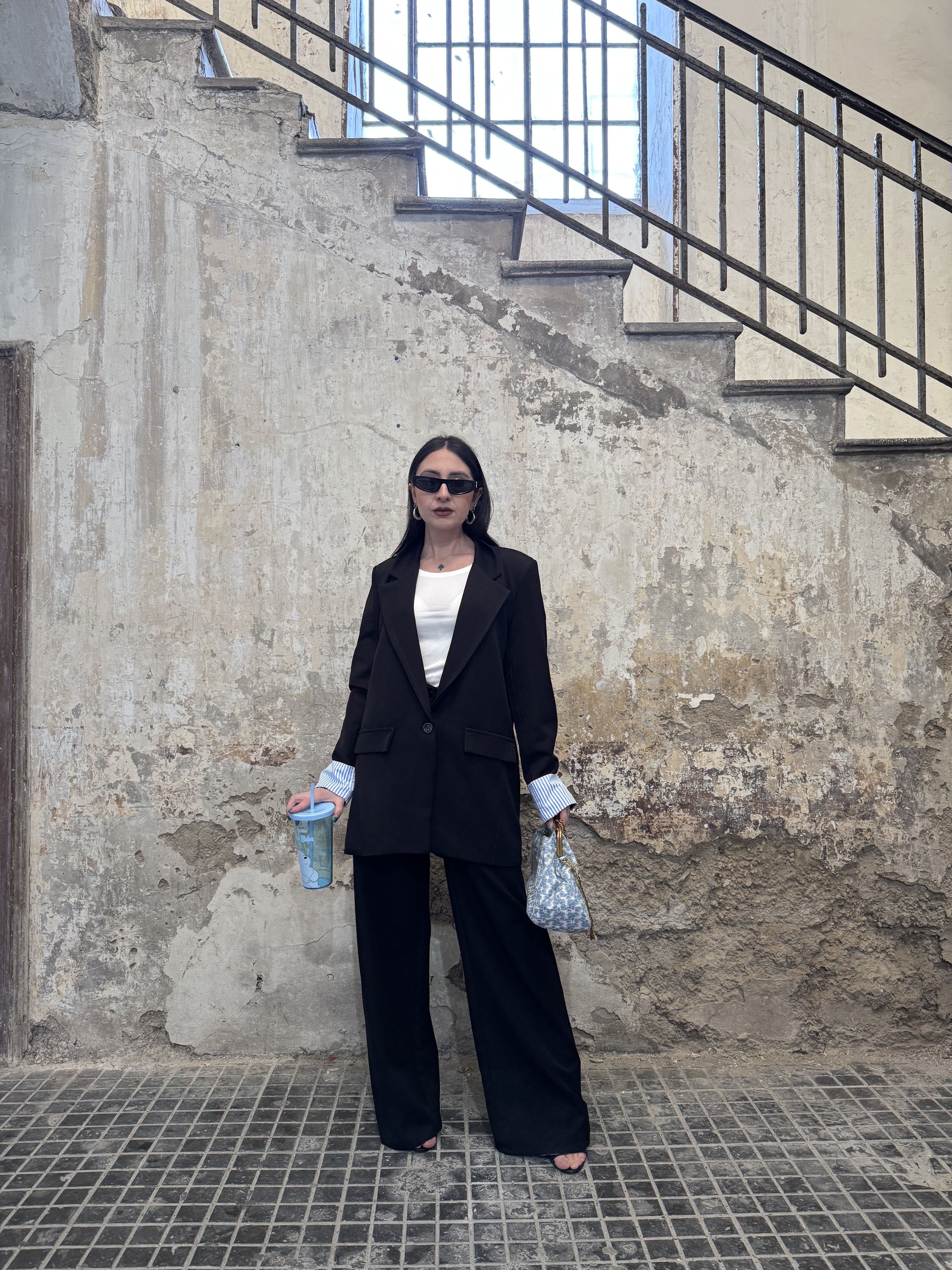 Tailleur con risvolti in tessuto camicia
