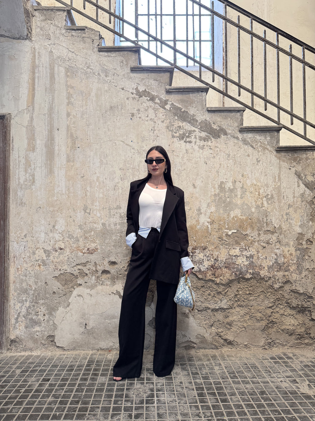 Tailleur con risvolti in tessuto camicia