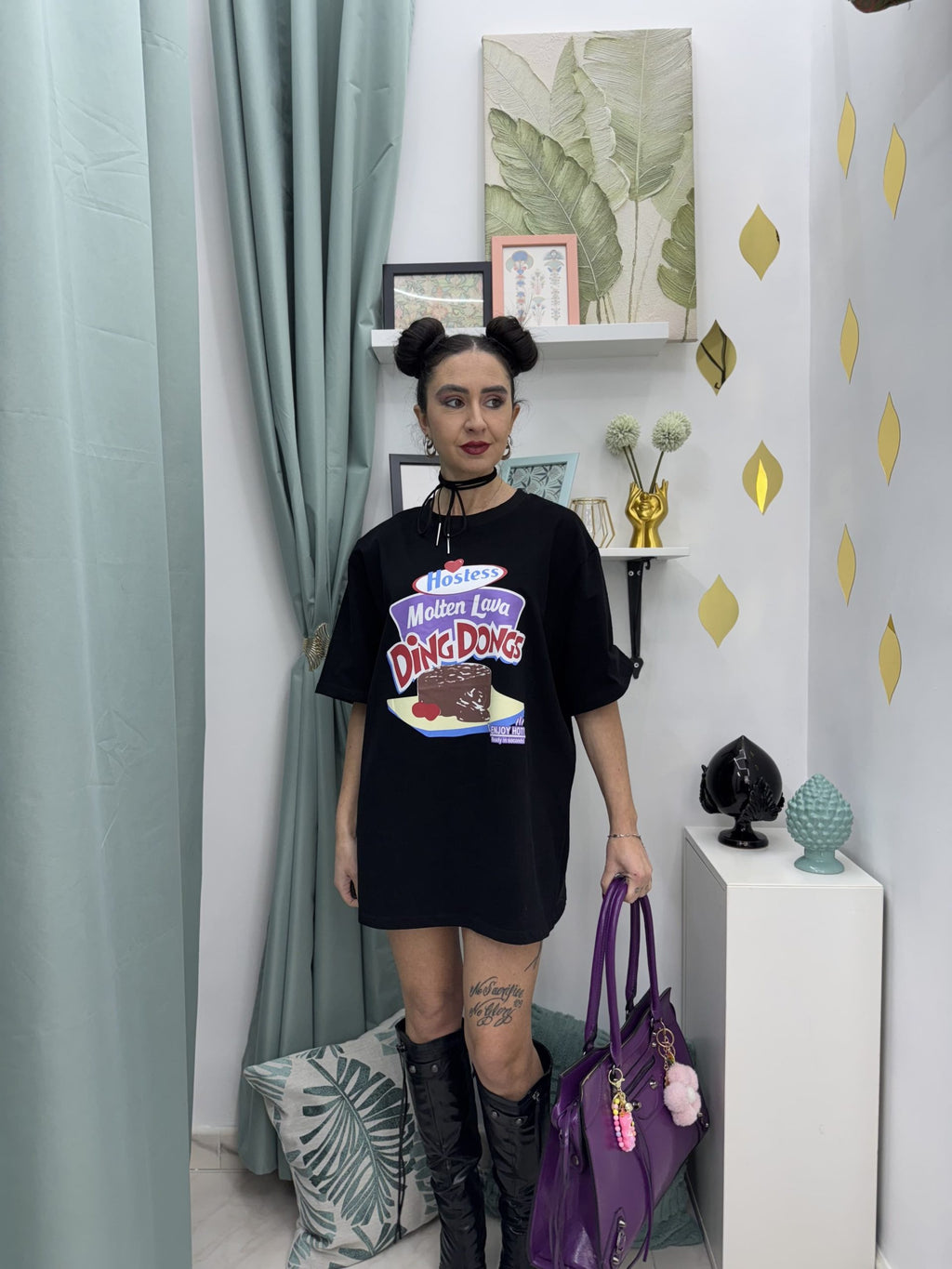 T-shirt con stampa e guanti lunghi
