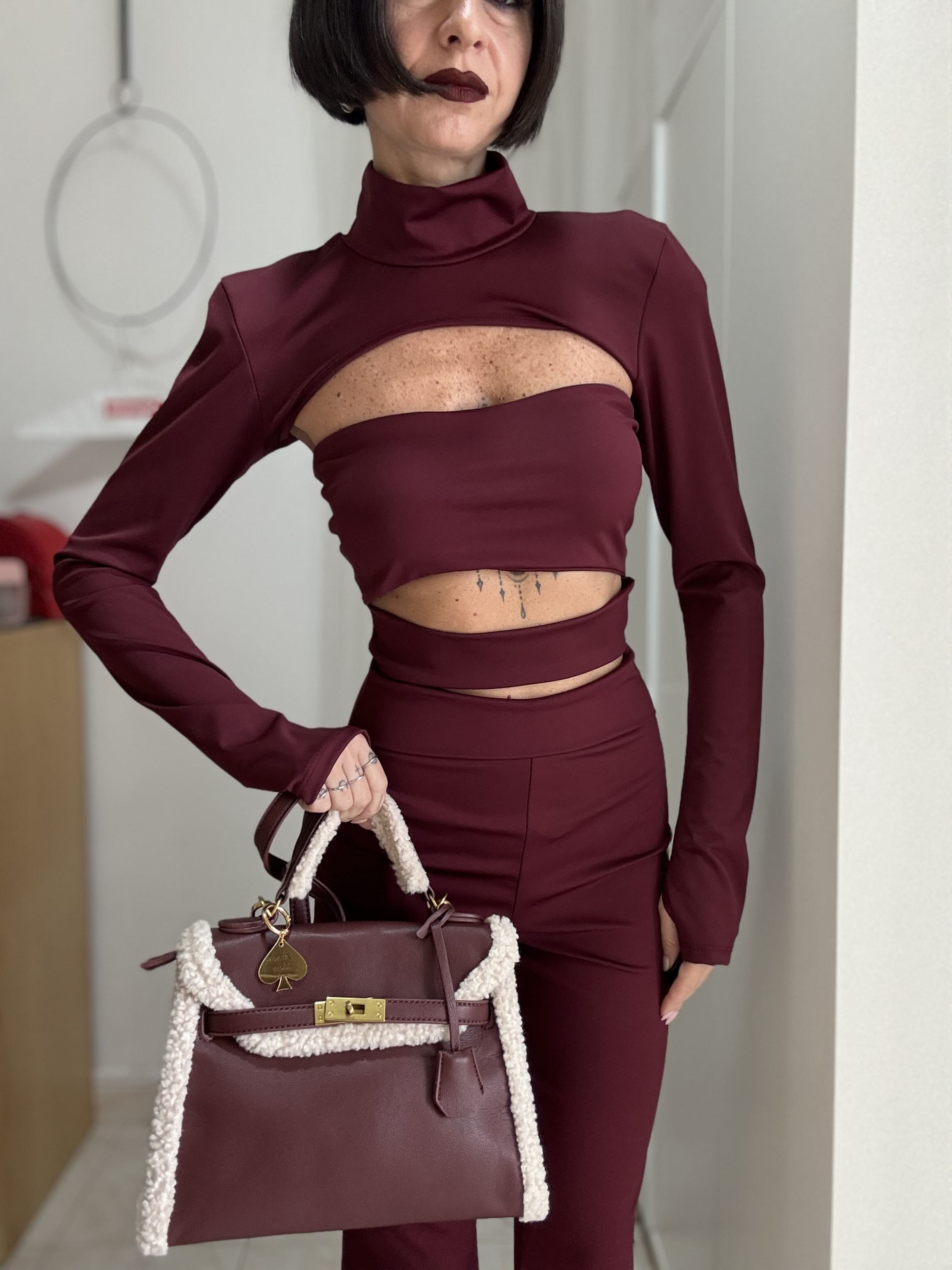 Tuta jumpsuit scollo a fascia con copri spalle mezzo collo – Elasticizzata taglia unica fino a 46