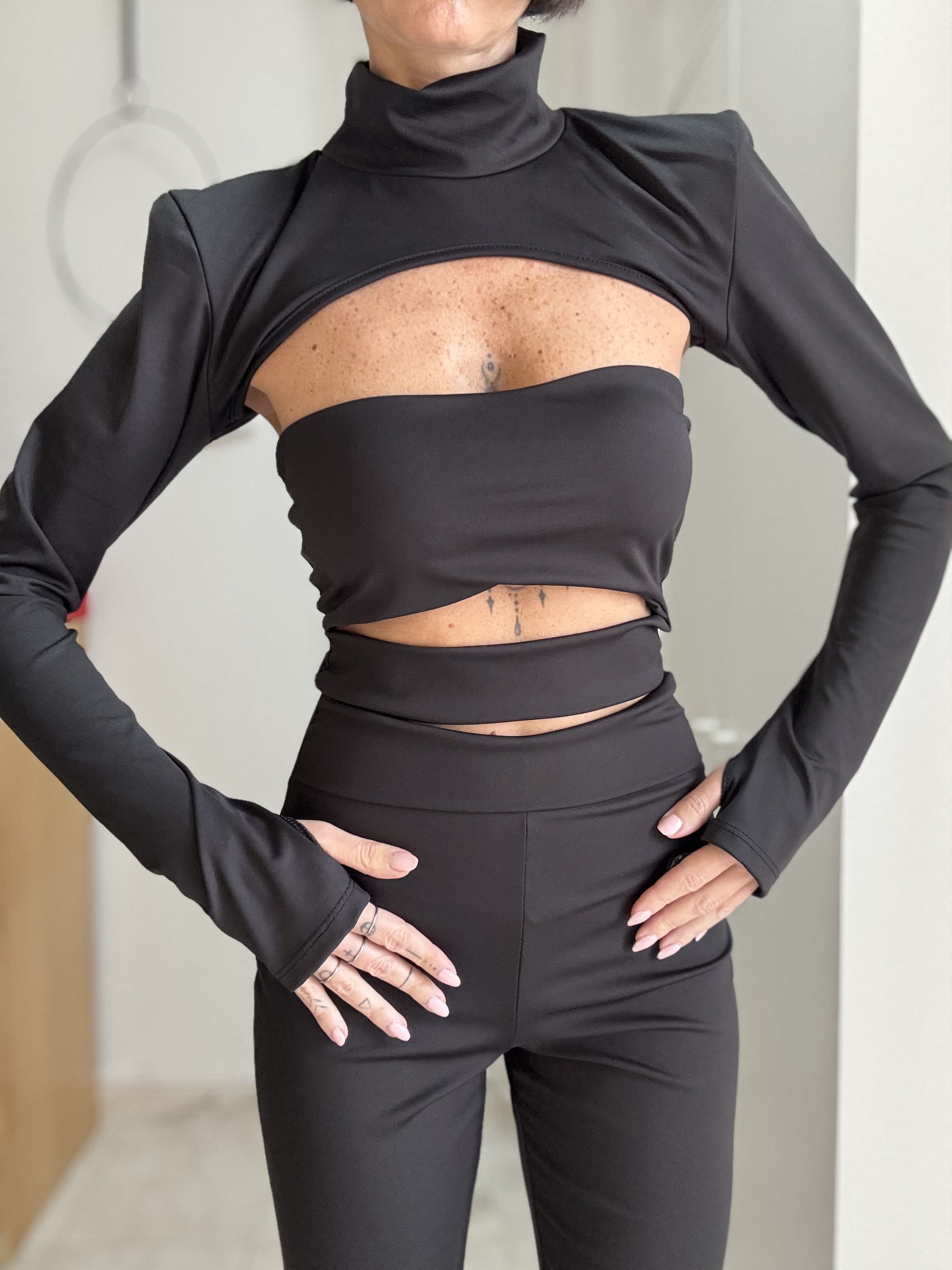 Tuta jumpsuit scollo a fascia con copri spalle mezzo collo – Elasticizzata taglia unica fino a 46