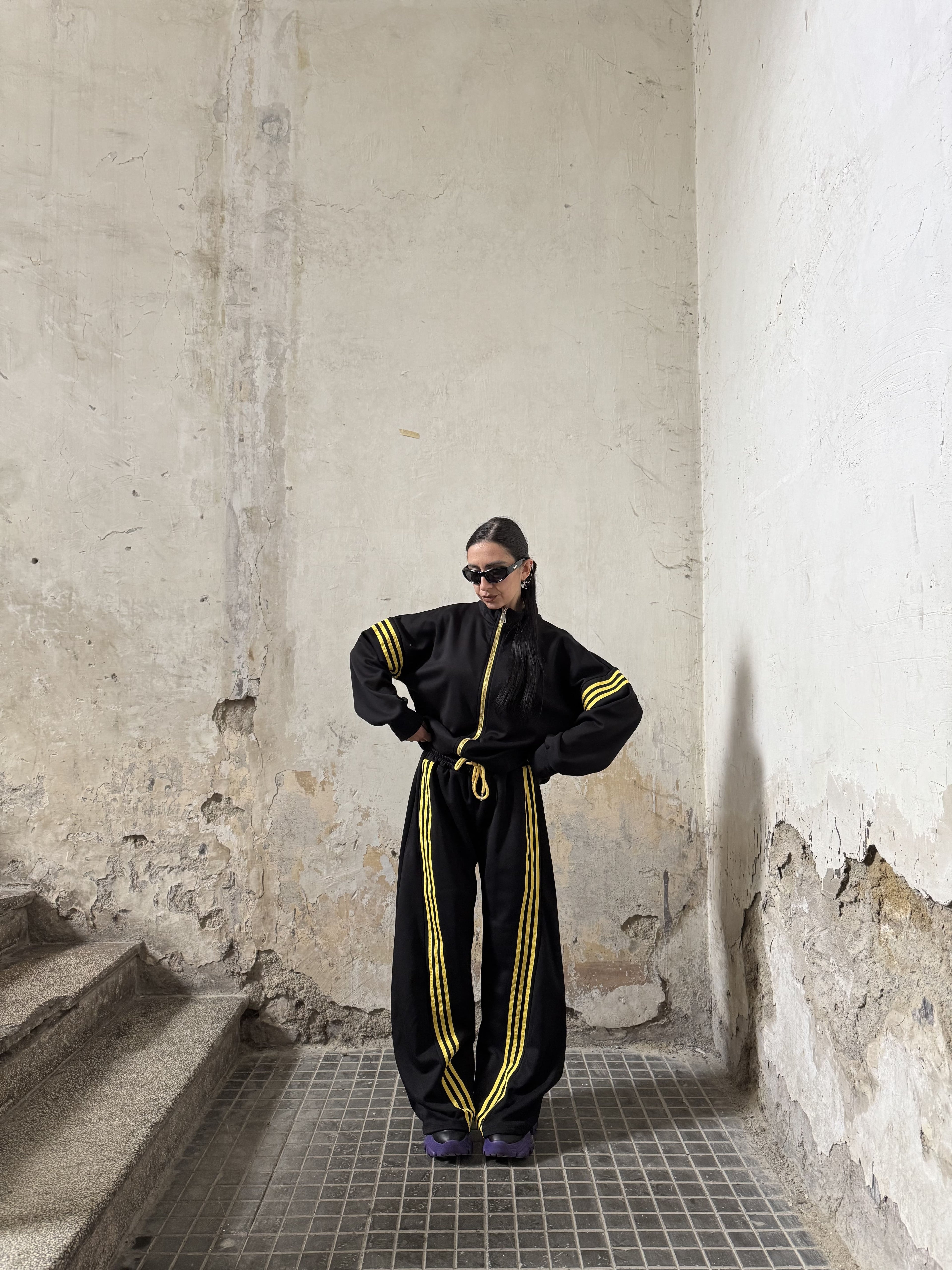 Coordinato Tuta Felpata con Bande Laterali (XS–L)